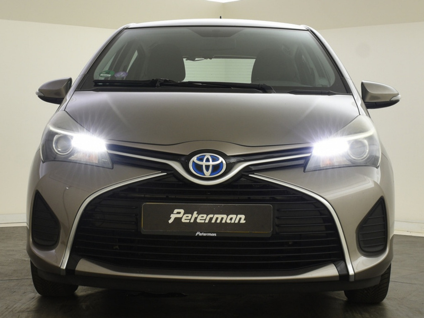 Foto van Toyota Toyota Yaris Hybrid