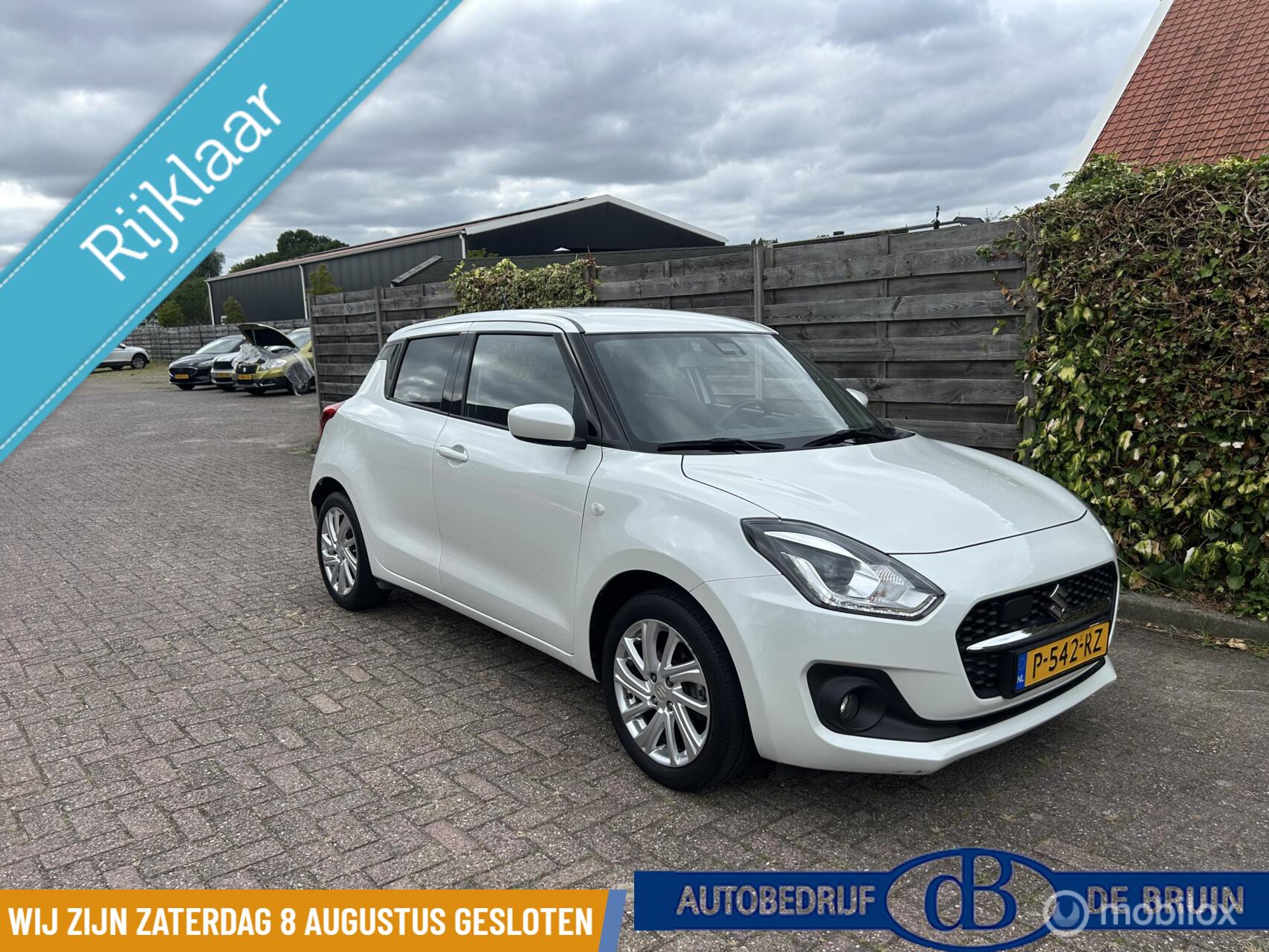Suzuki Swift 1.2 Select Smart Hybrid Apple CarPlay camera 2022 - voorkant