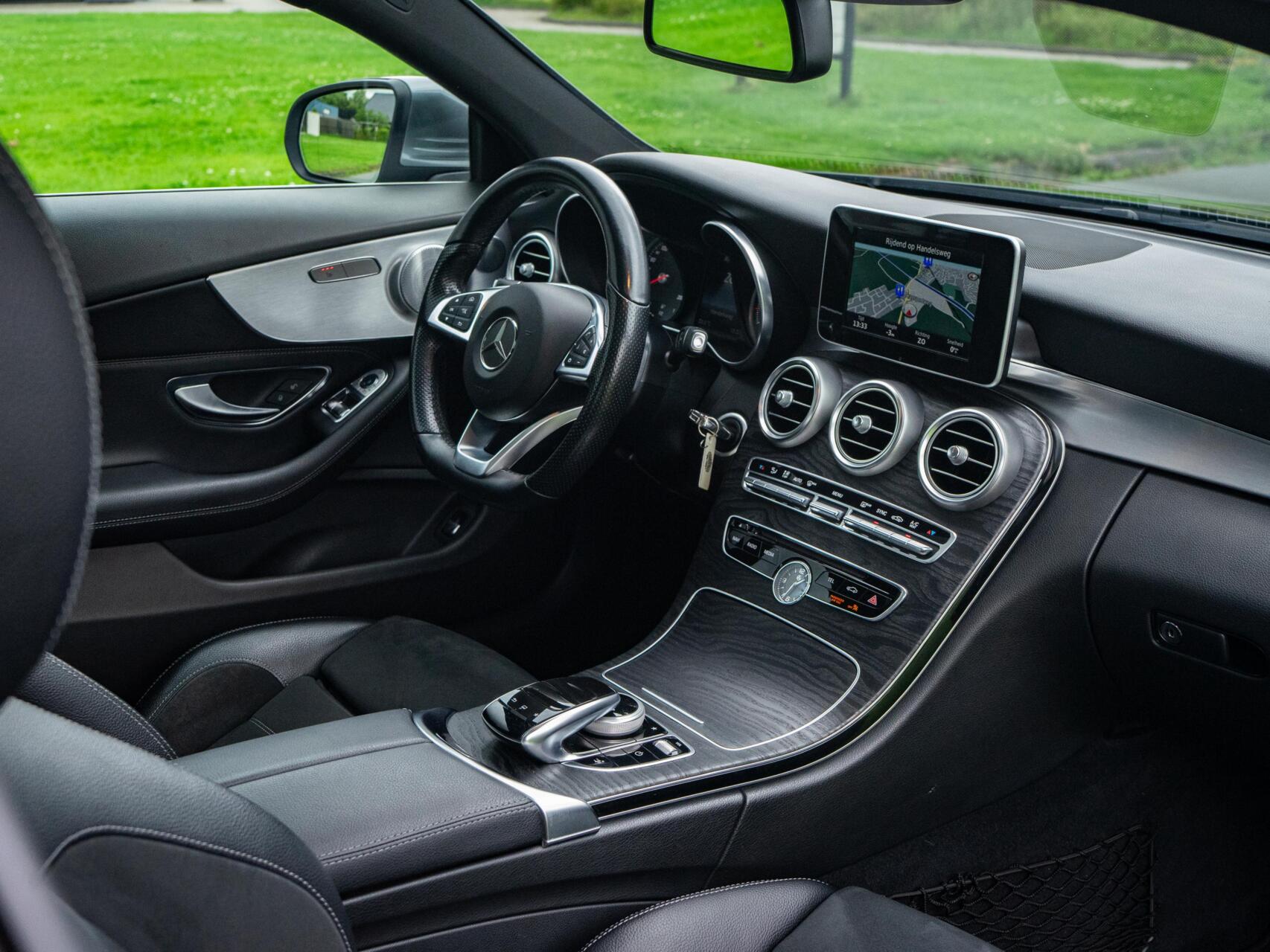 Foto van Mercedes-Benz C 200