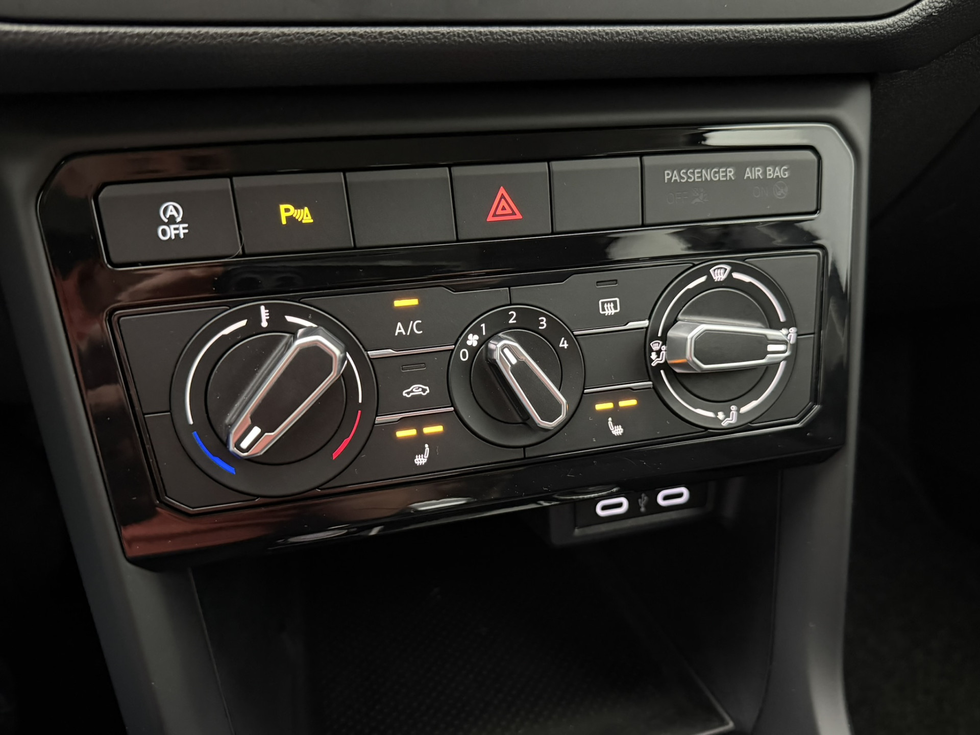 Foto van Volkswagen T-cross