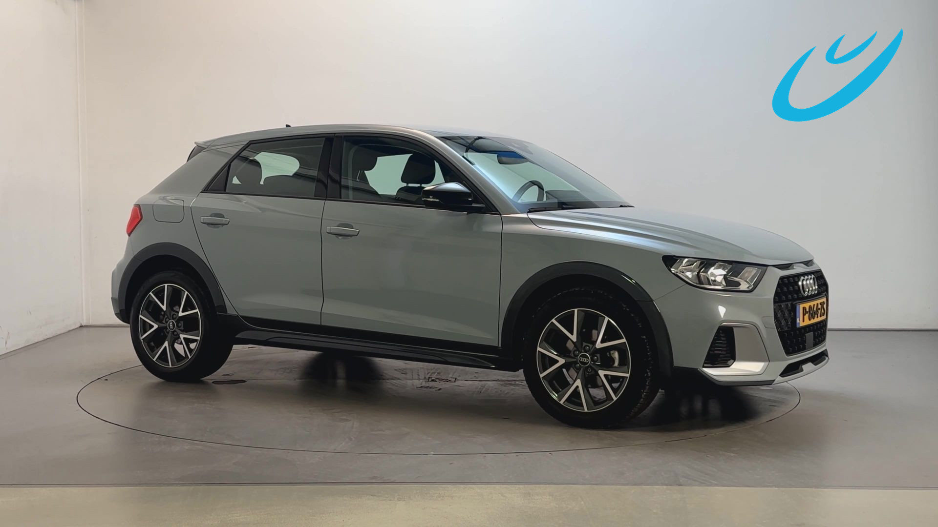 Audi A1 Citycarver 30 TFSI 110pk S-Tronic Advanced Edition Stoelverwarming Parkeersensoren App-Connect 2022 - voorkant