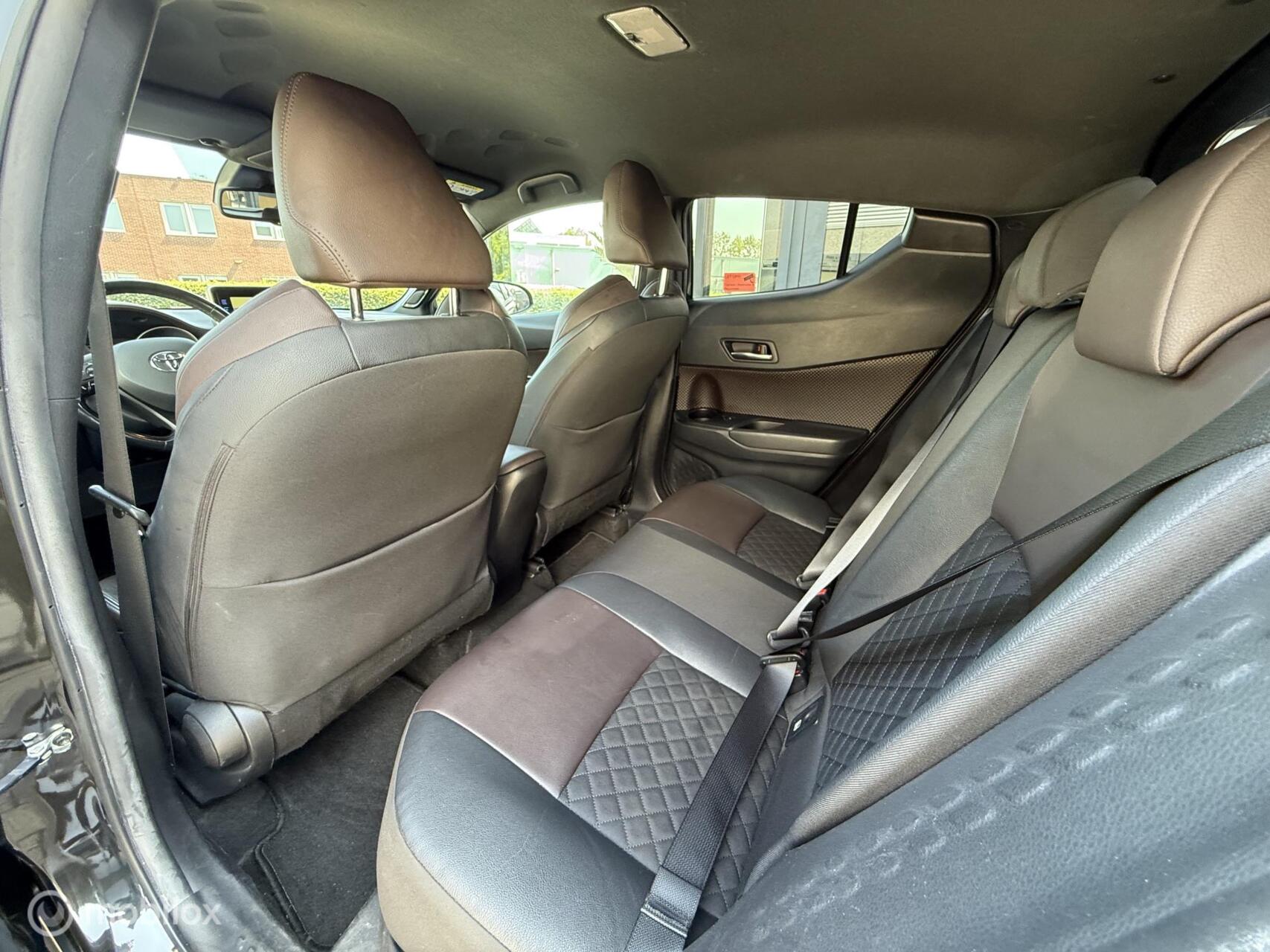 Foto van Toyota Toyota C-hr