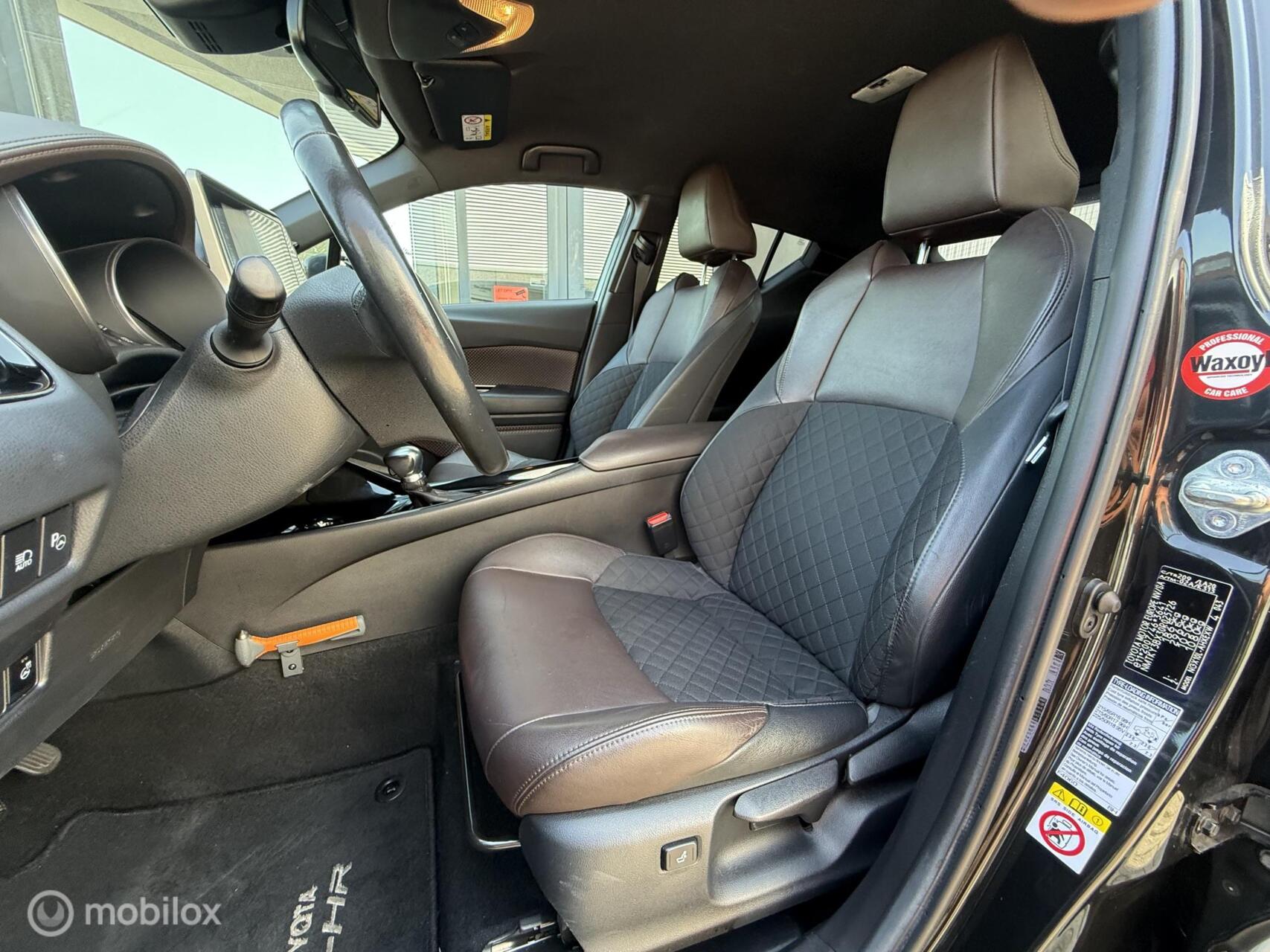 Foto van Toyota Toyota C-hr