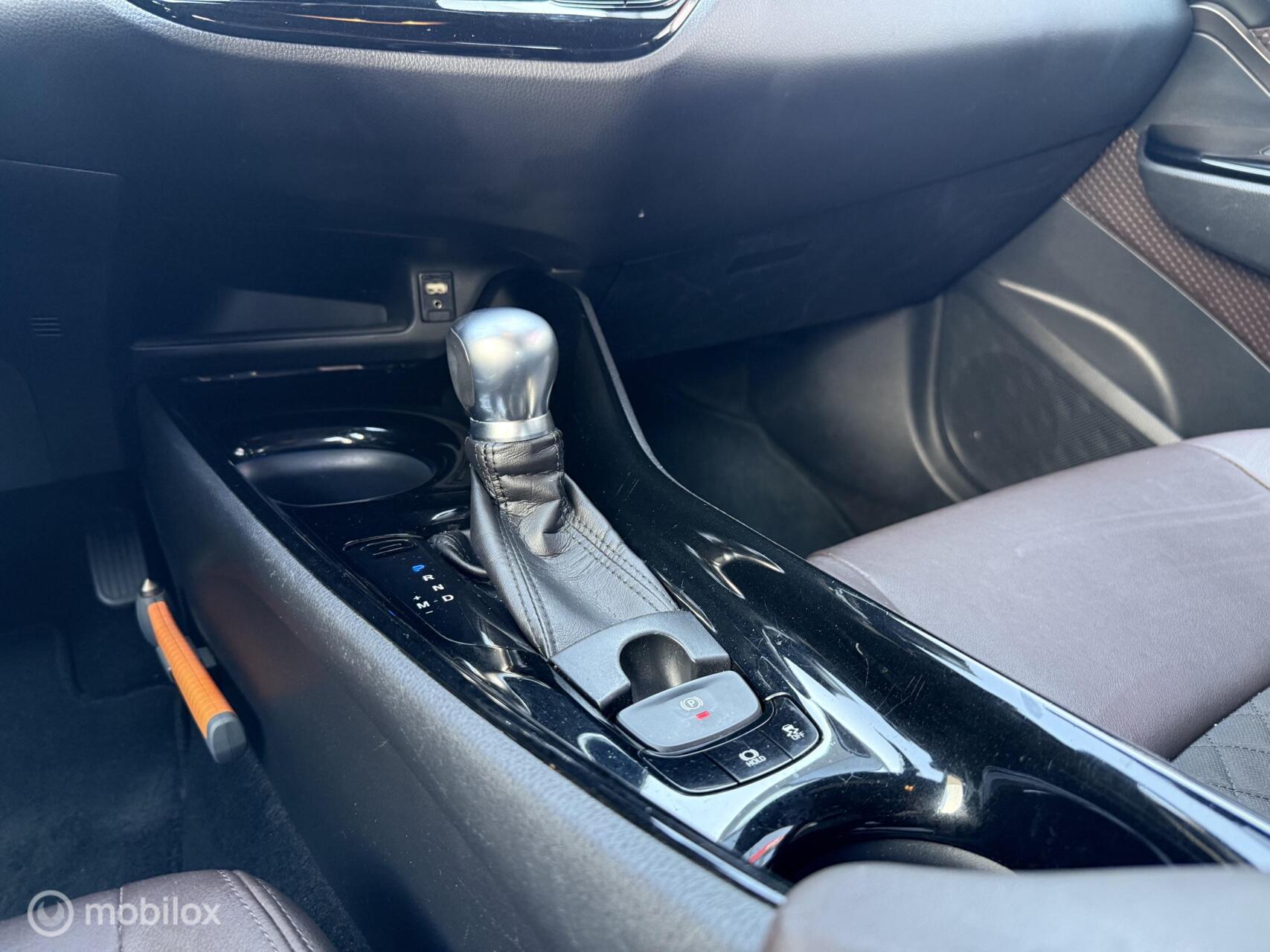 Foto van Toyota Toyota C-hr