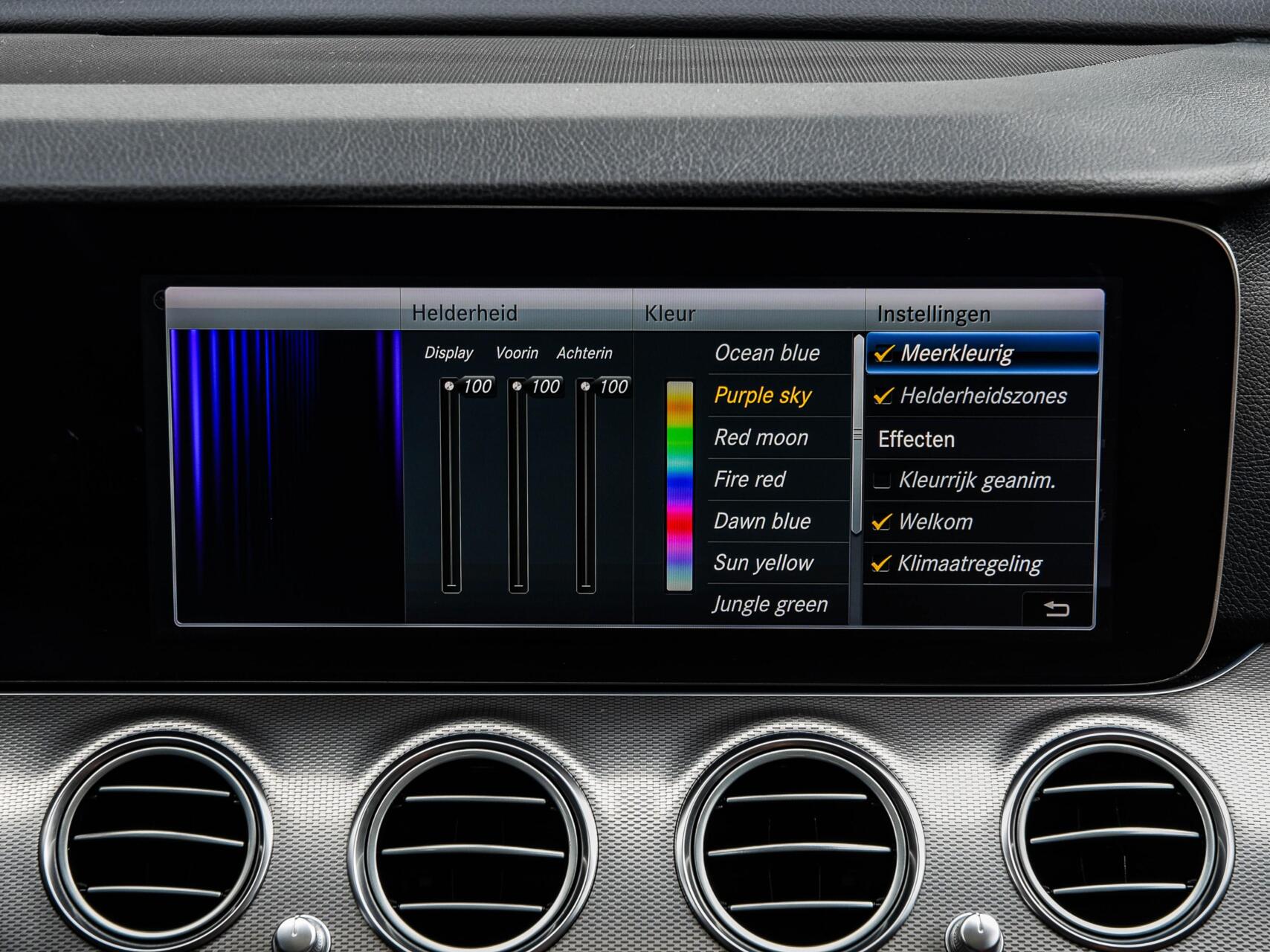Foto van Mercedes-Benz E 200 D