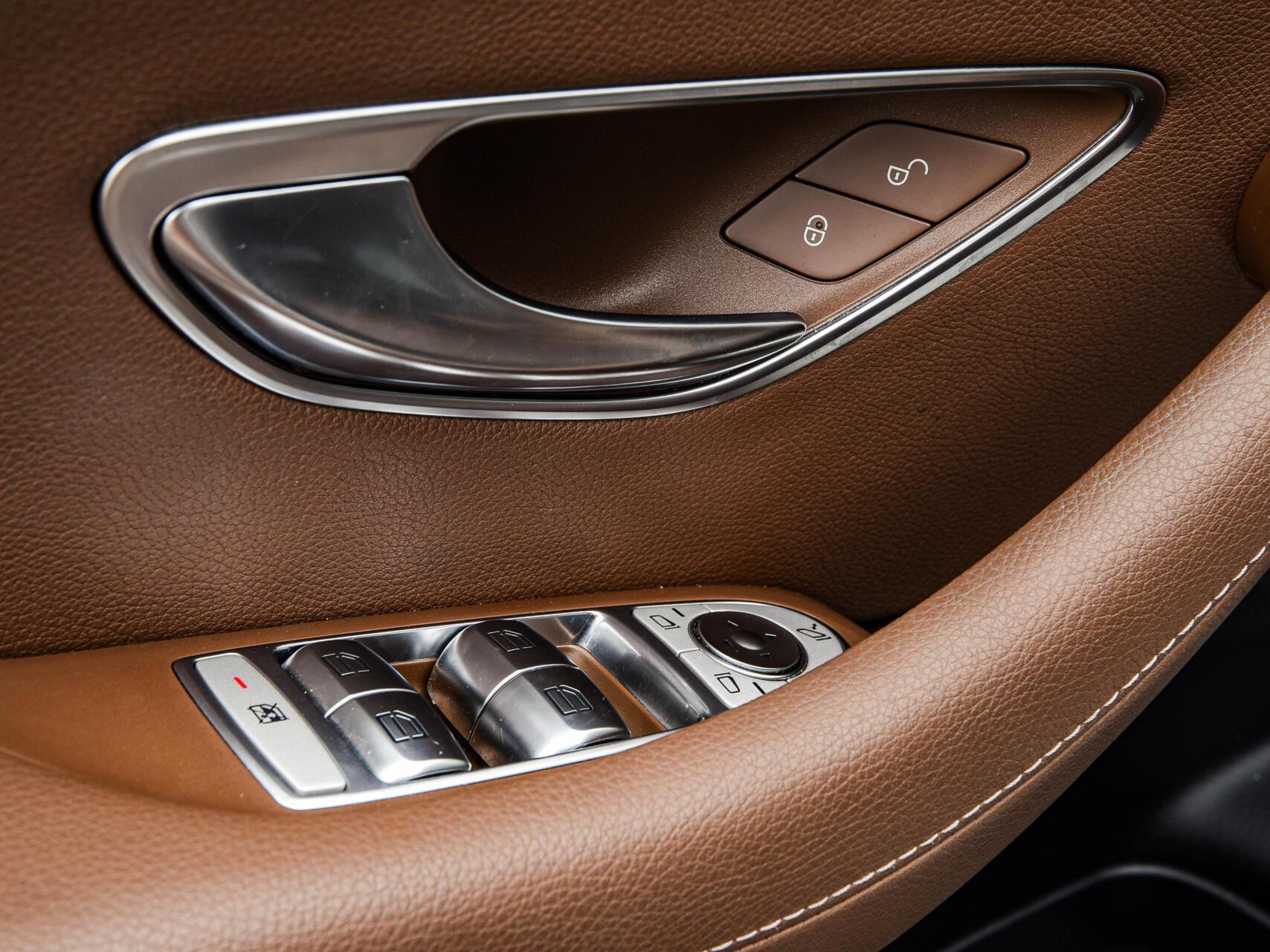 Foto van Mercedes-Benz E 200 D