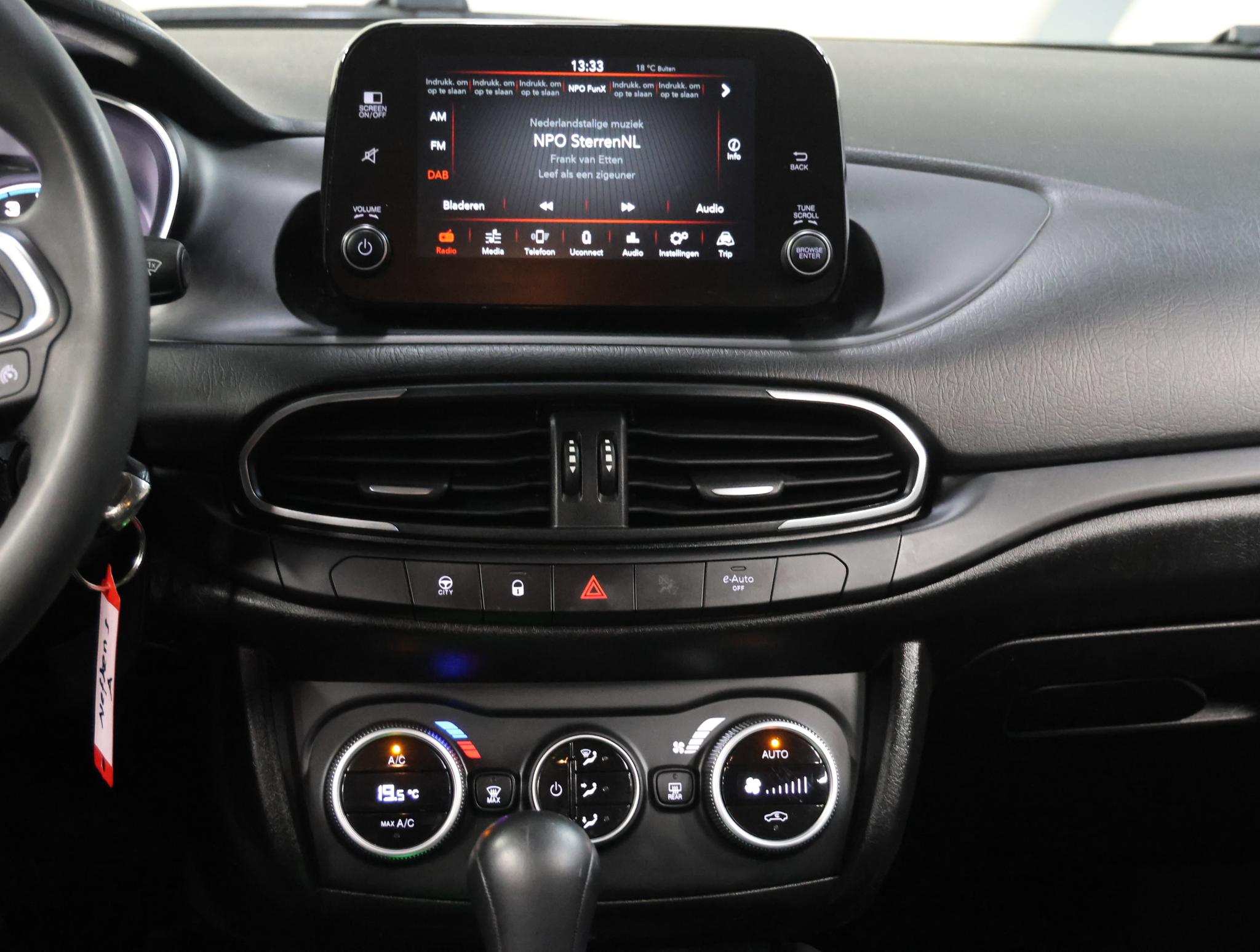 Foto van Fiat Tipo