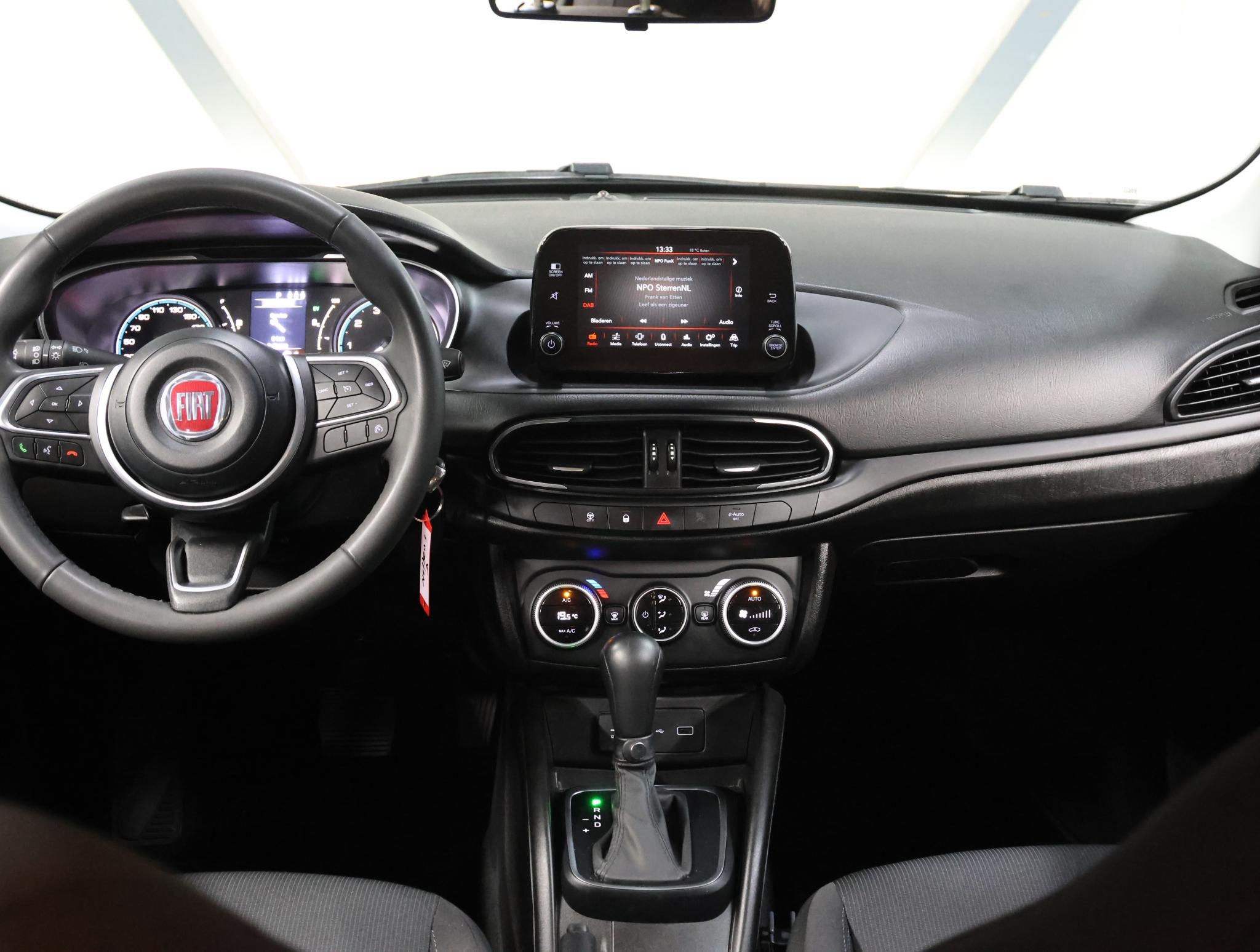 Foto van Fiat Tipo