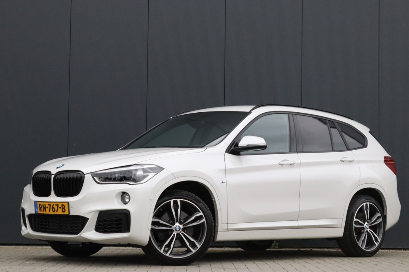 Foto van BMW X1 Sdrive20i
