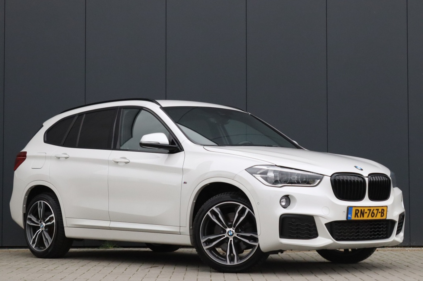 Foto van BMW X1 Sdrive20i