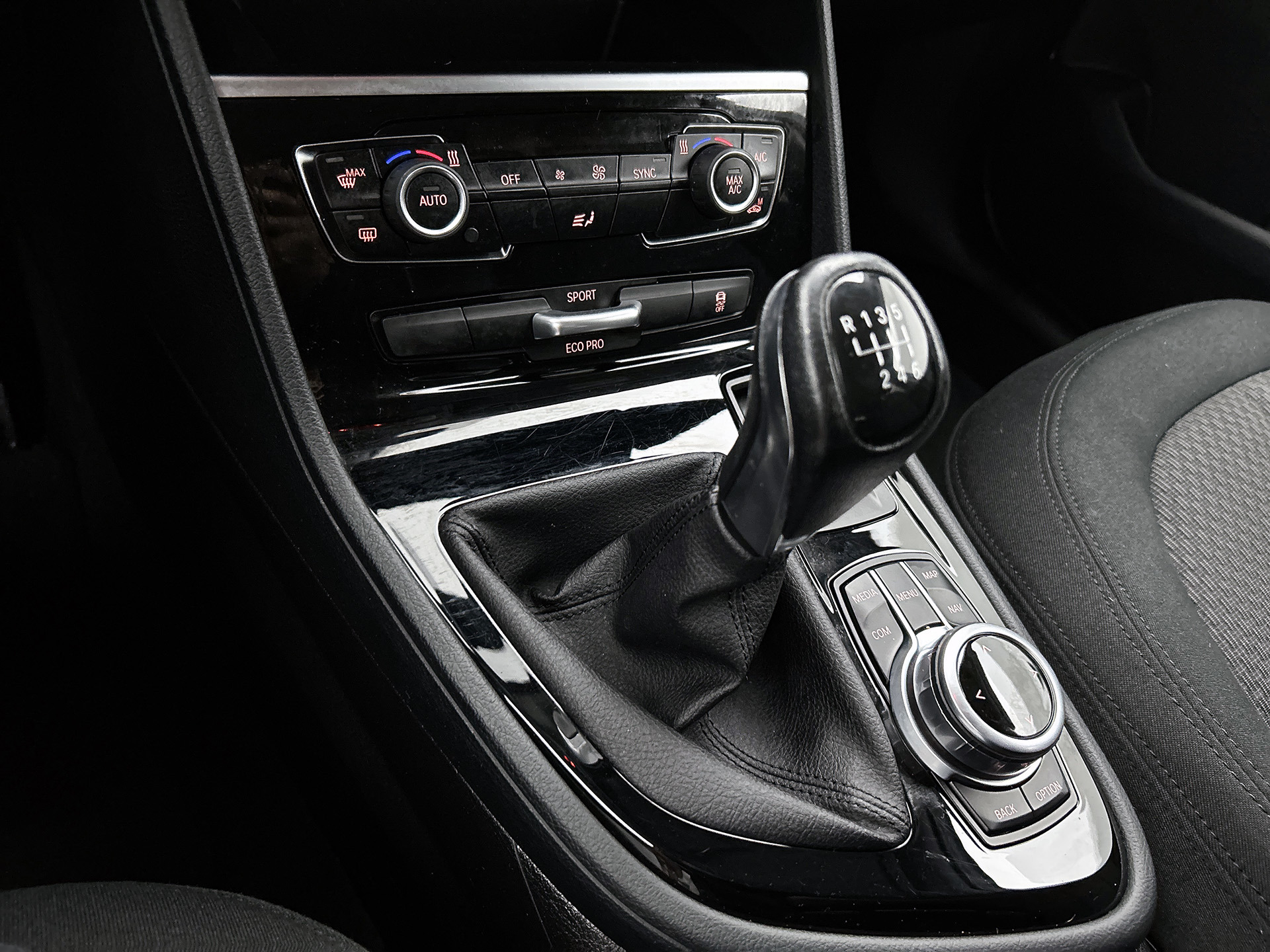 Foto van BMW 216i Active Tourer