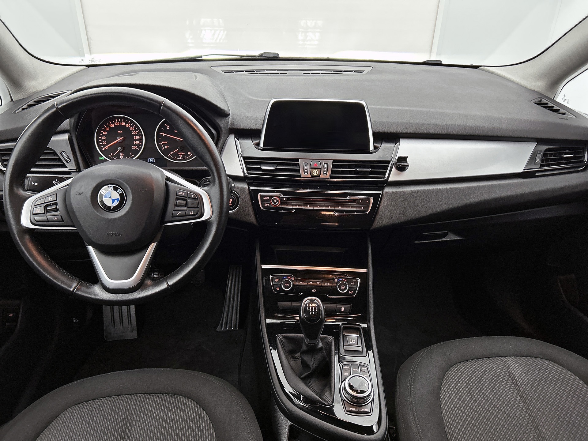 Foto van BMW 216i Active Tourer