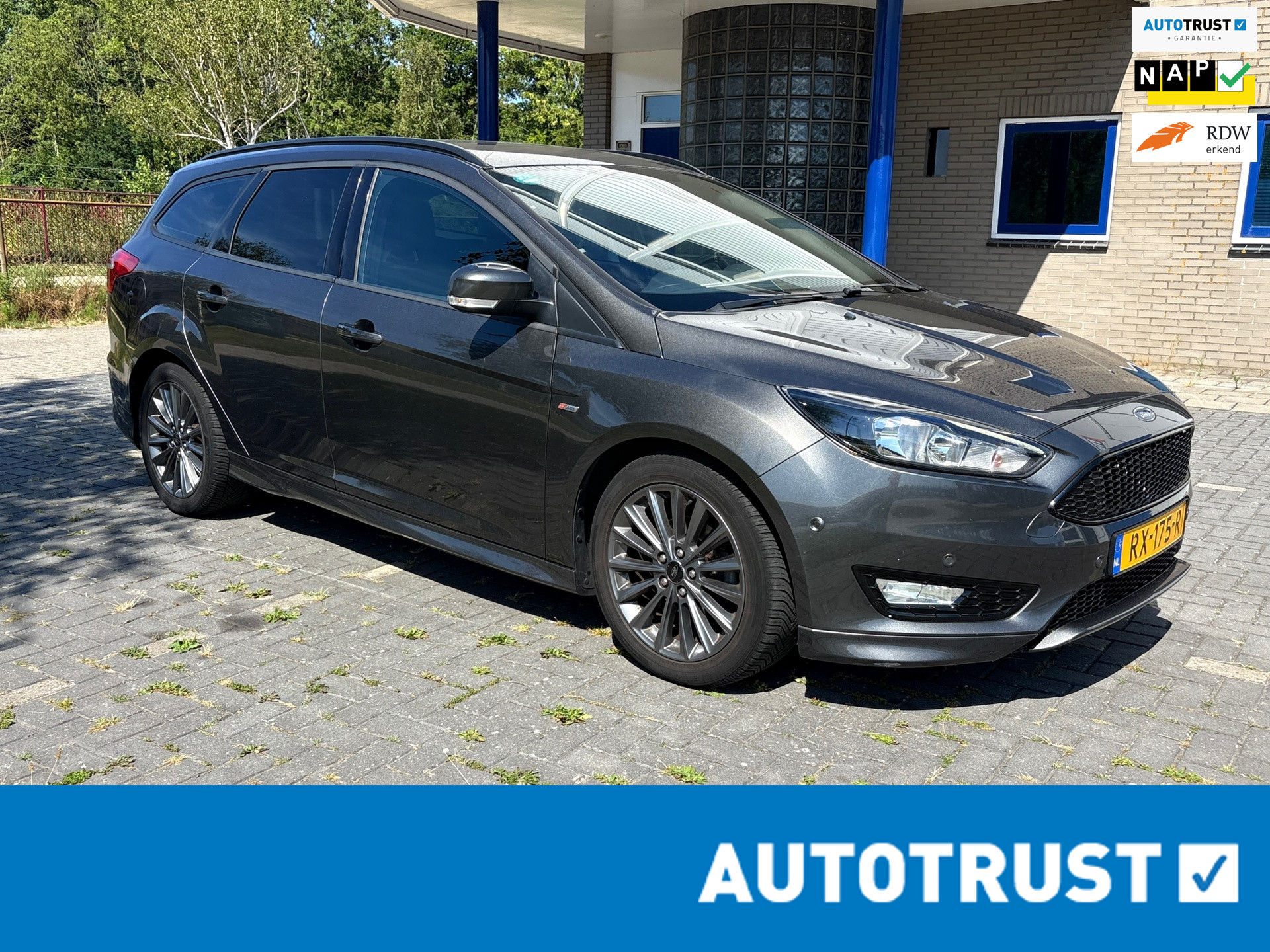 Ford Focus 1.0 ST-Line/NAvi/Cliamte/Prk snr/Dealer auto 2018 - voorkant