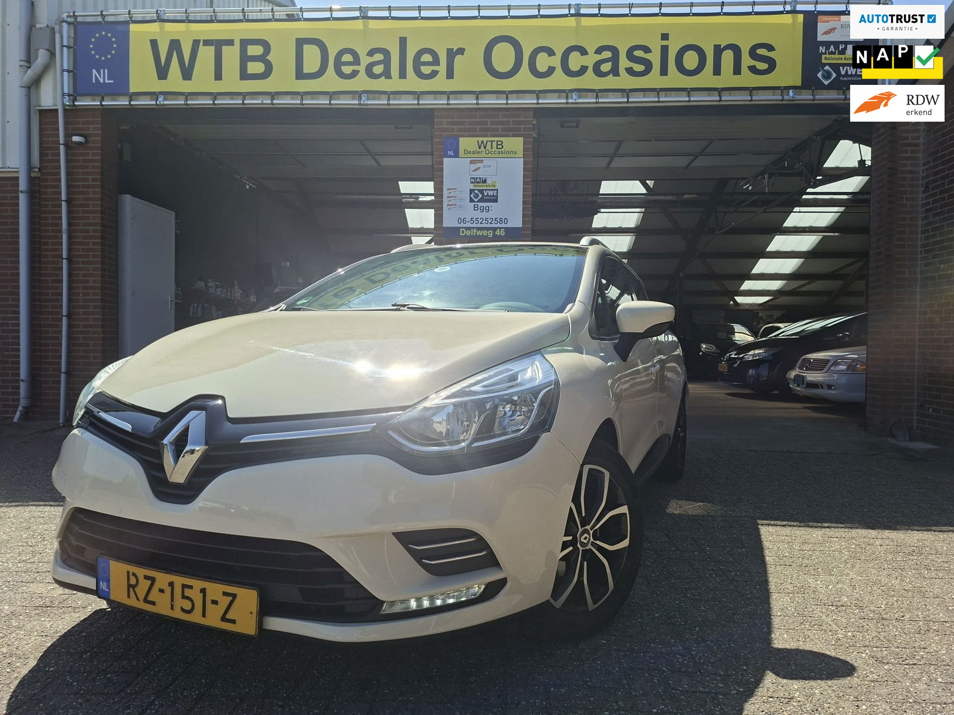 Renault Clio 0.9 TCe Zen, 5-deurs, Airco, Dealer o.h. APK tot 06-03-2027 2018 - voorkant