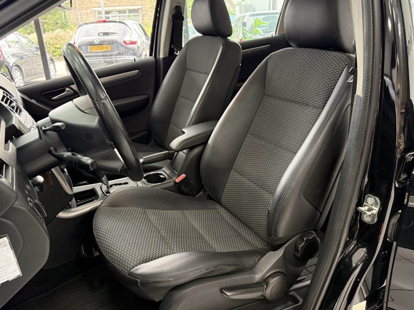 Foto van Mercedes-Benz B 160