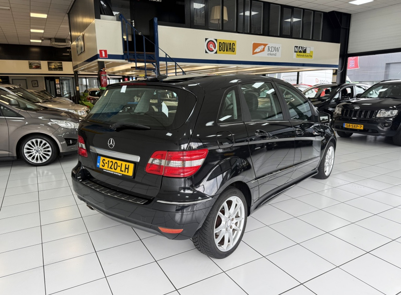 Foto van Mercedes-Benz B 160