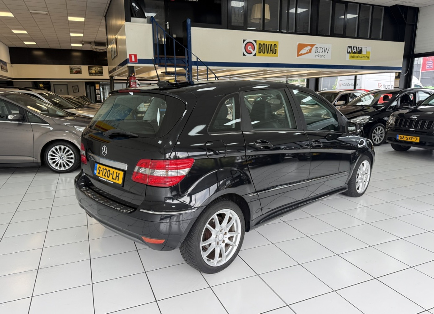 Foto van Mercedes-Benz B 160
