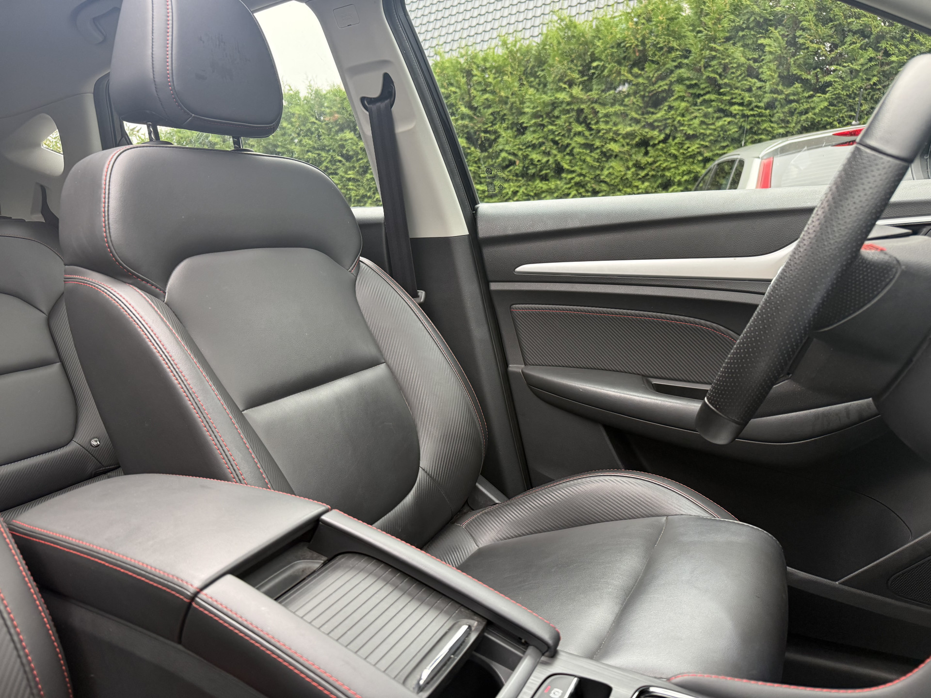 Foto van MG MG ZS Ev