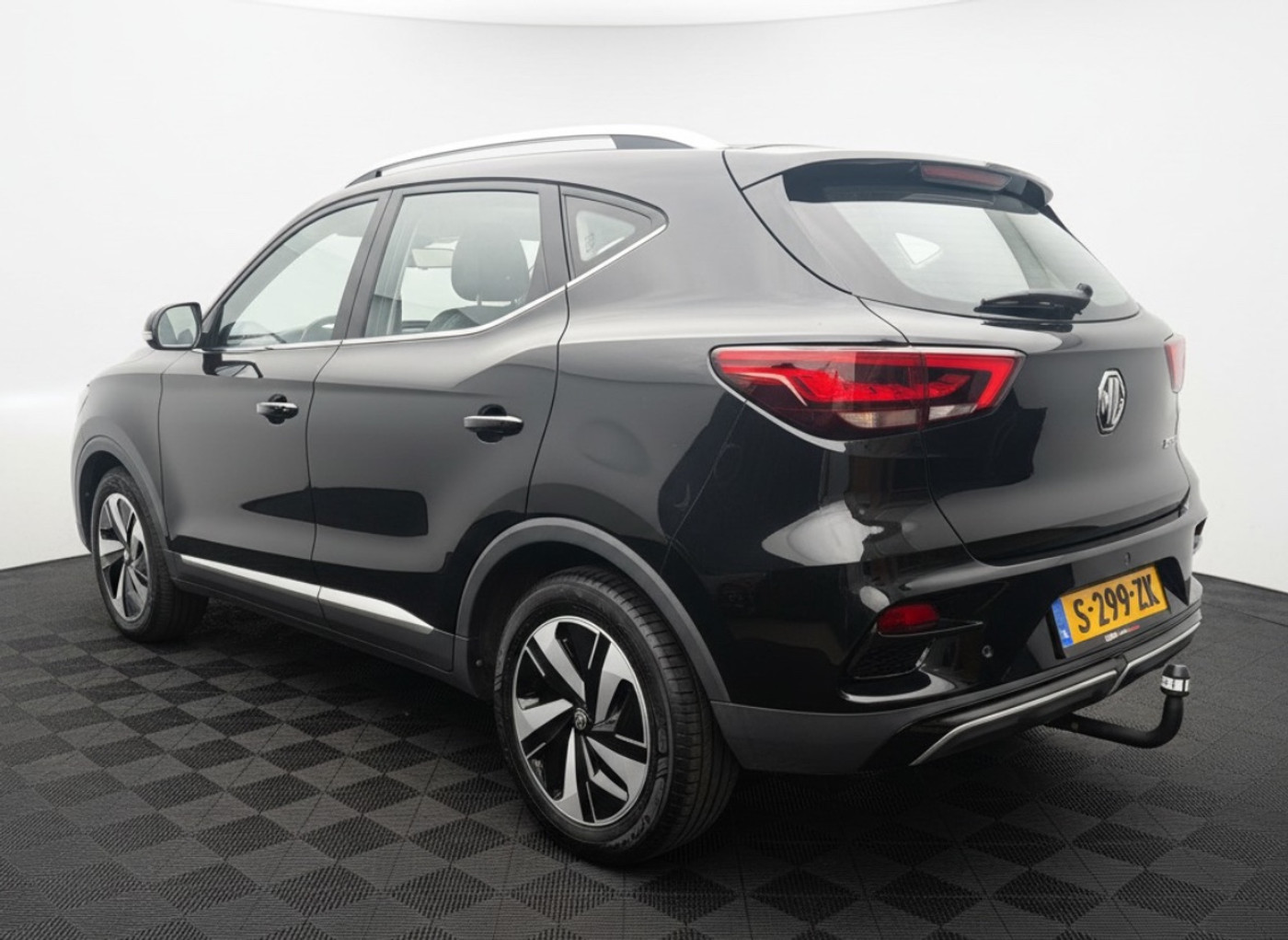 Foto van MG MG ZS Ev