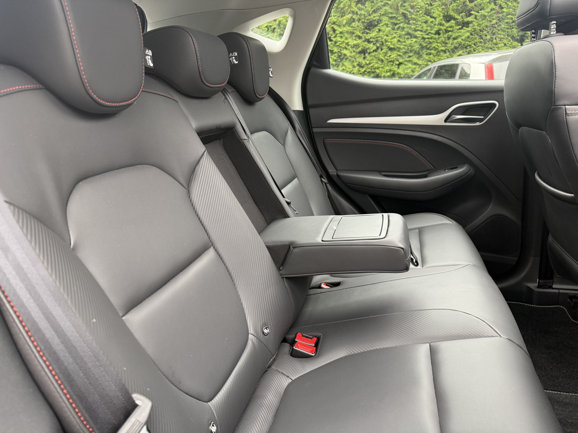 Foto van MG MG ZS Ev