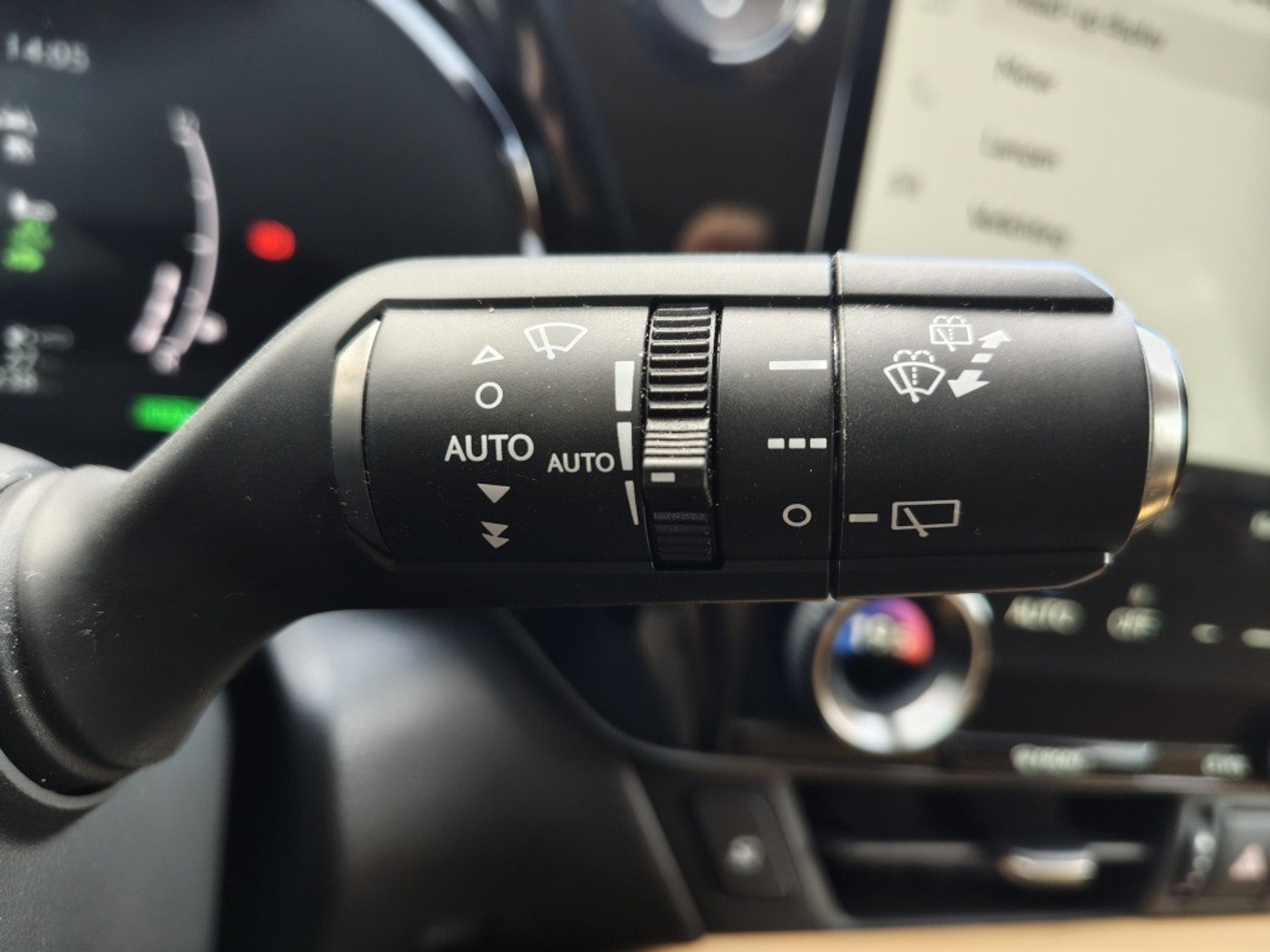 Foto van Lexus Lexus Nx450h+