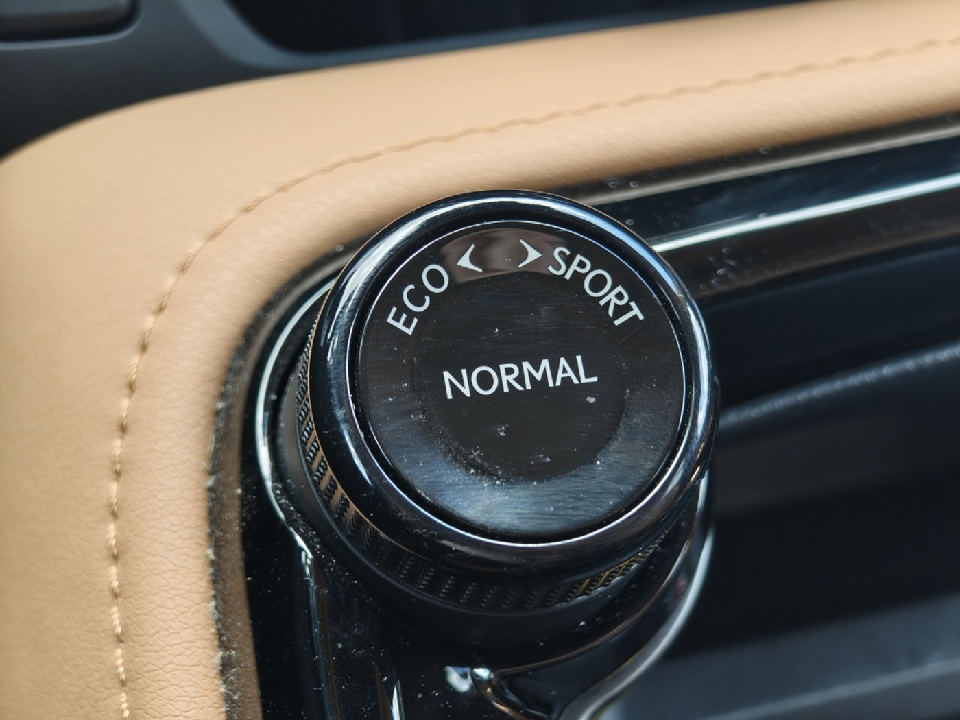 Foto van Lexus Lexus Nx450h+