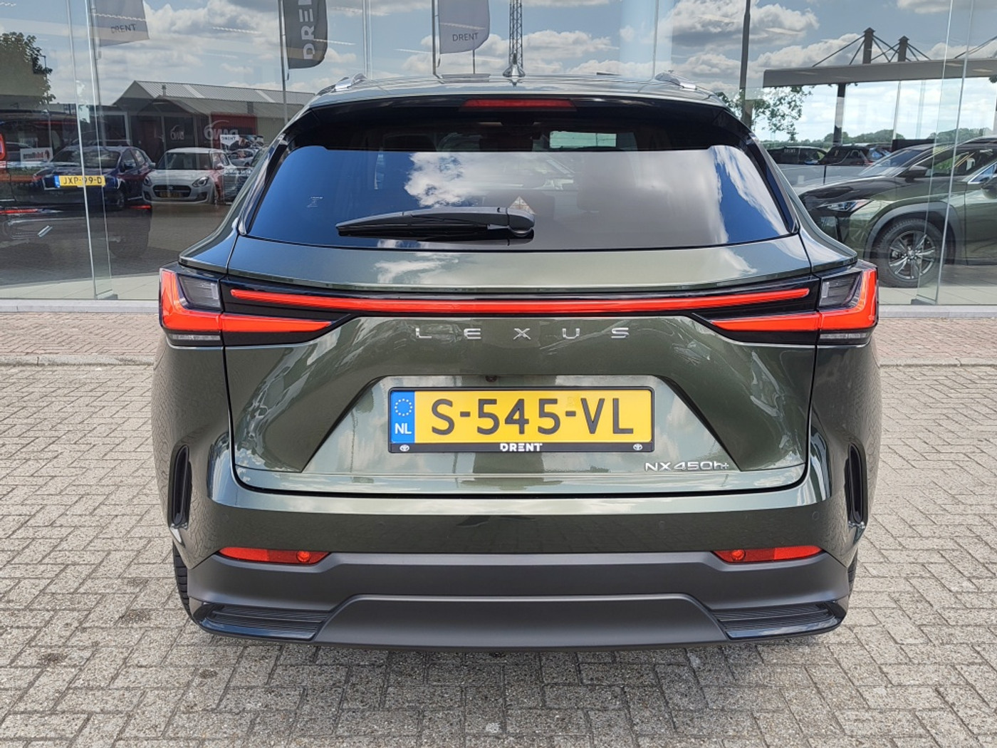 Foto van Lexus Lexus Nx450h+