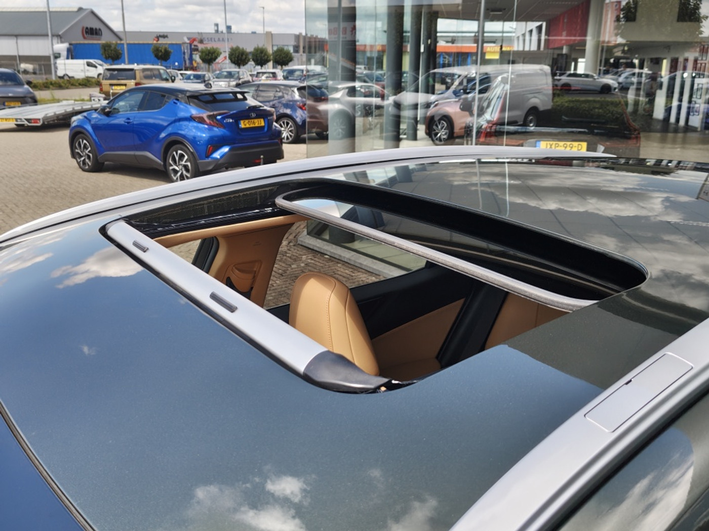 Foto van Lexus Lexus Nx450h+