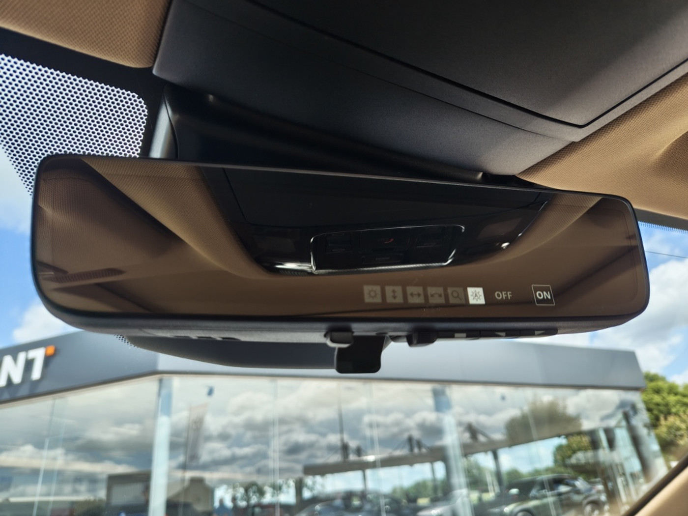 Foto van Lexus Lexus Nx450h+
