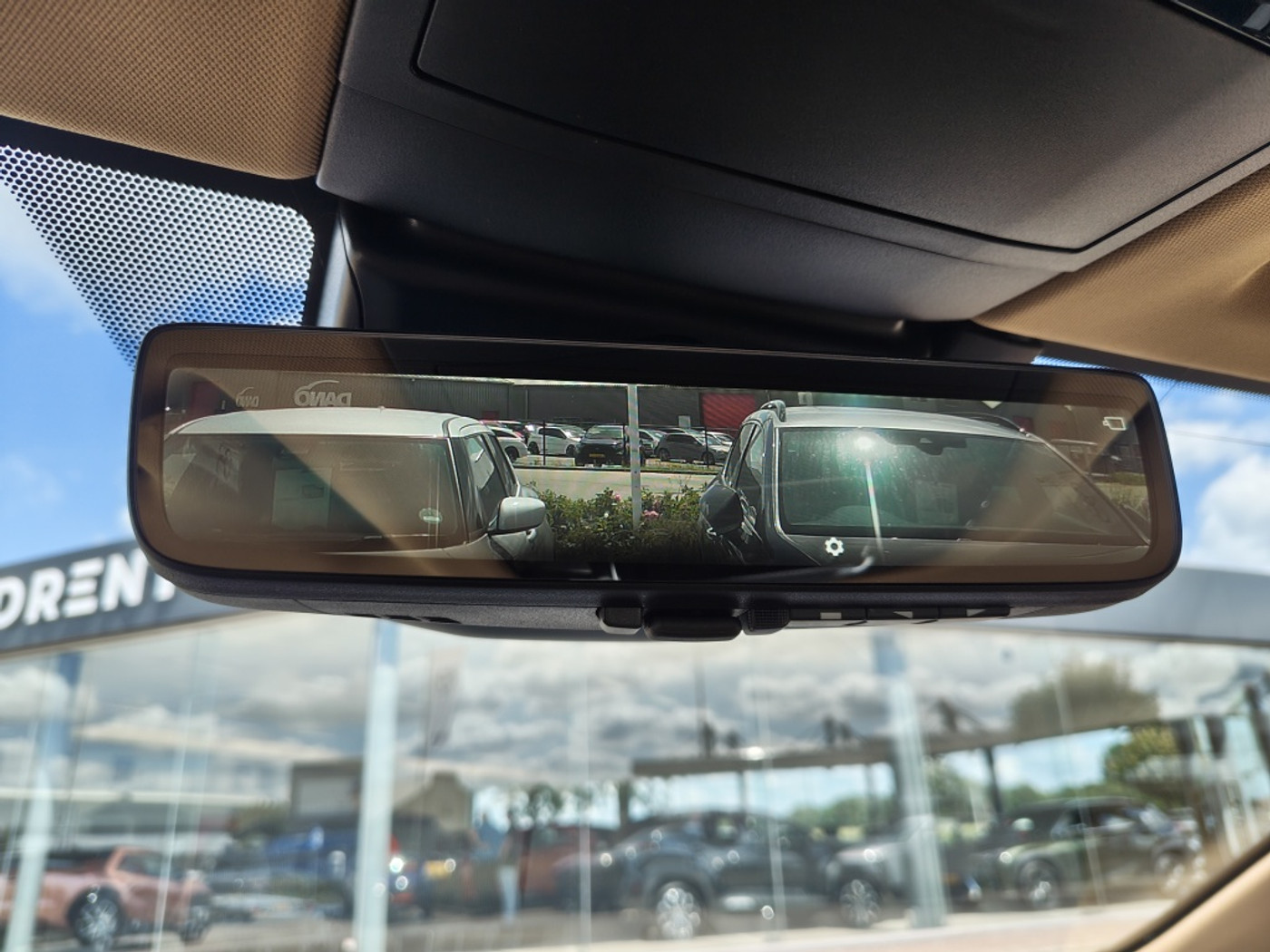 Foto van Lexus Lexus Nx450h+