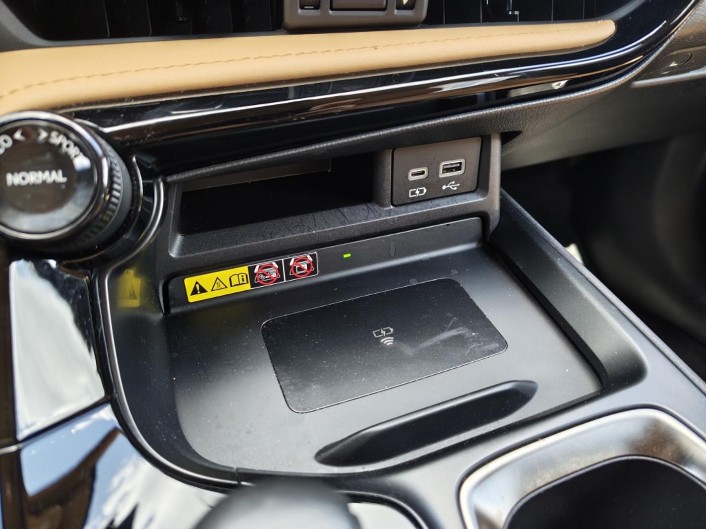 Foto van Lexus Lexus Nx450h+