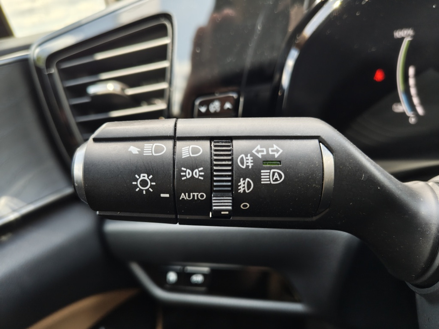 Foto van Lexus Lexus Nx450h+