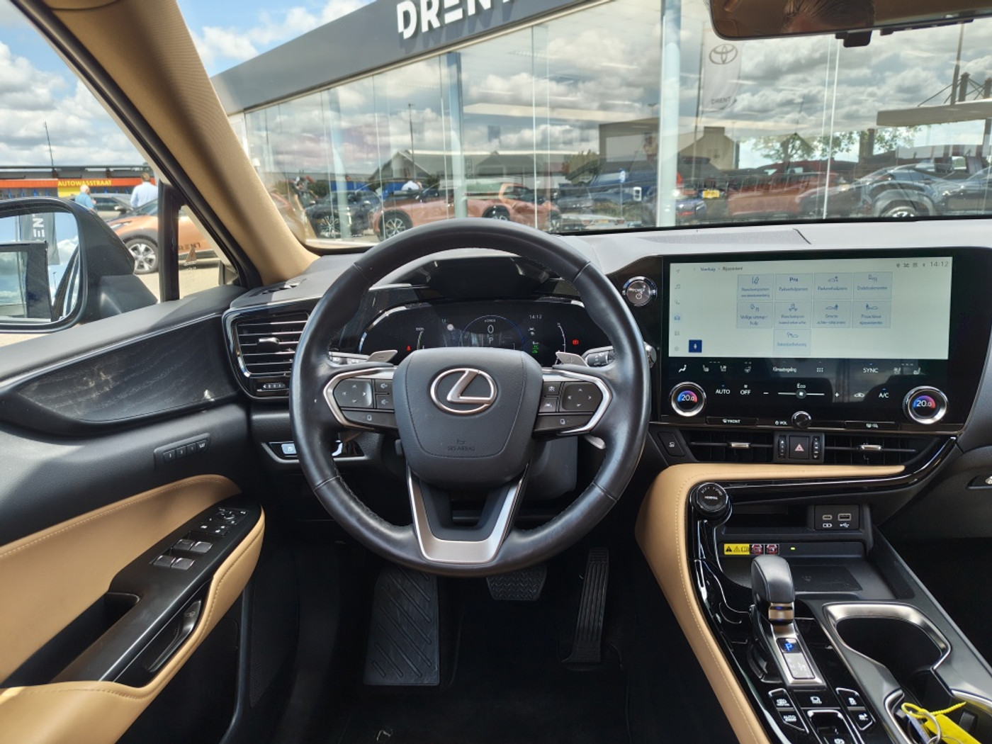 Foto van Lexus Lexus Nx450h+