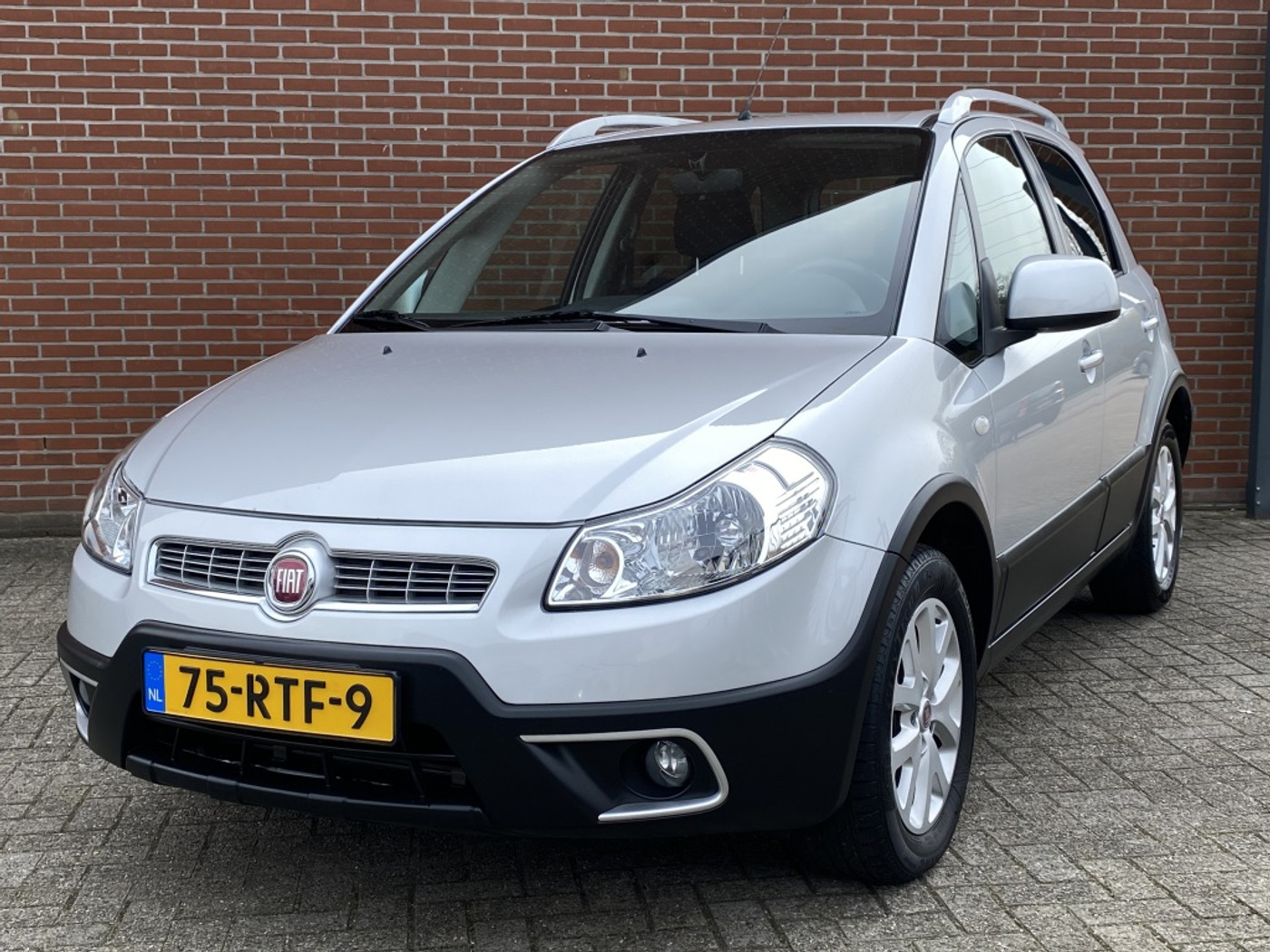 Foto van Fiat Fiat Sedici