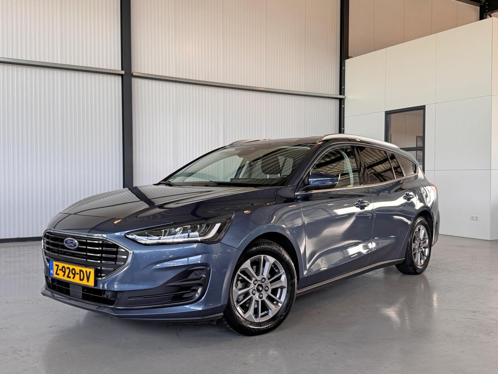 Ford Focus 1.0 EcoBoost Hybrid 125pk Titanium 2024 - voorkant