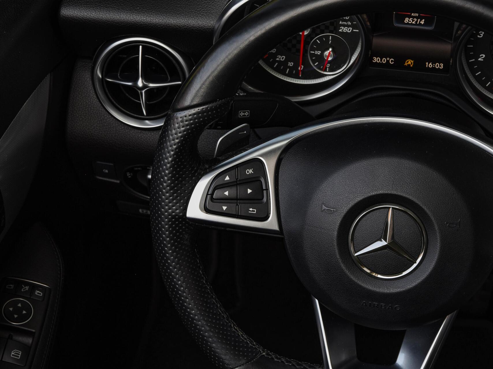 Foto van Mercedes-Benz SLC