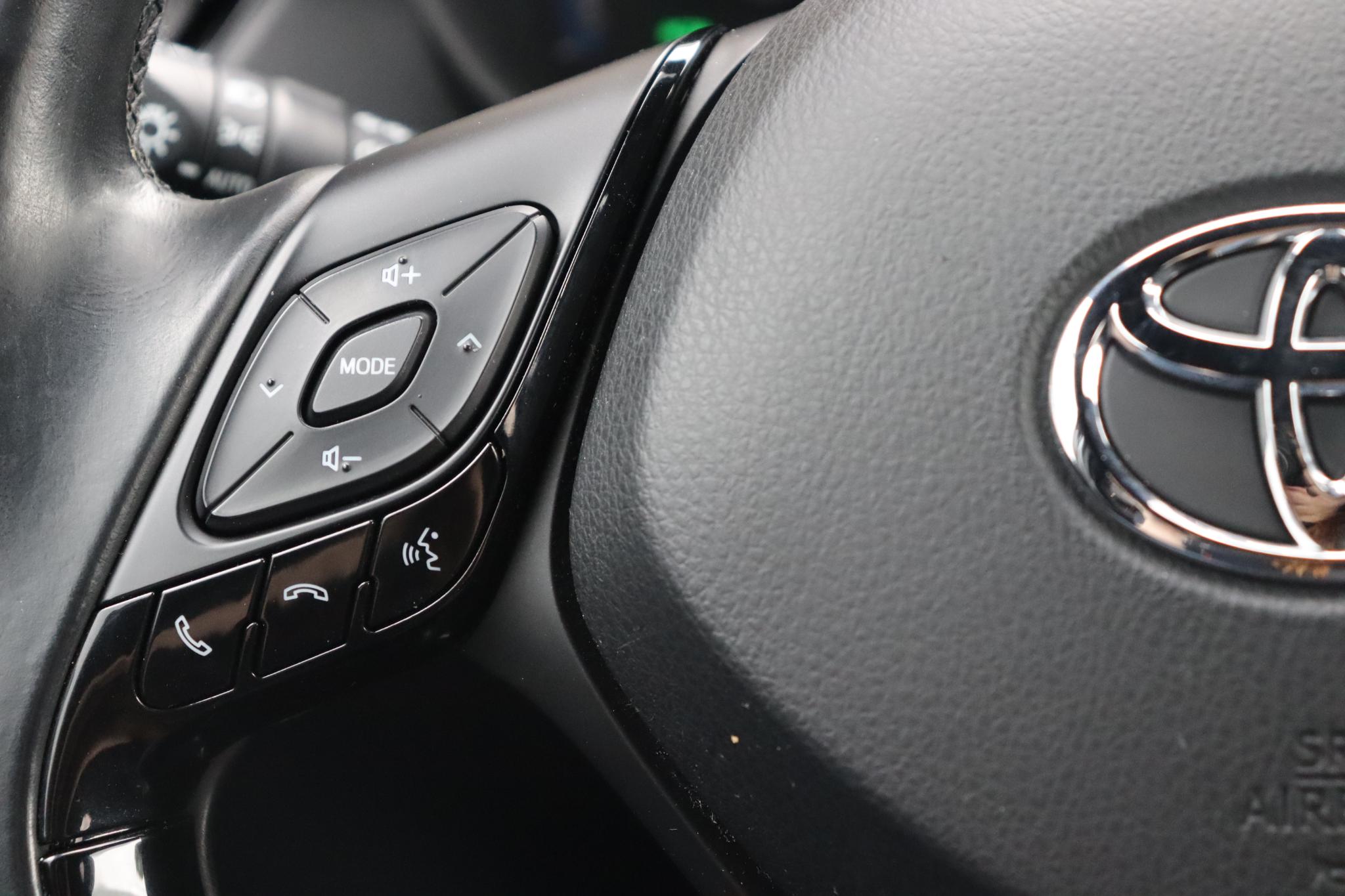 Foto van Toyota Toyota C-hr