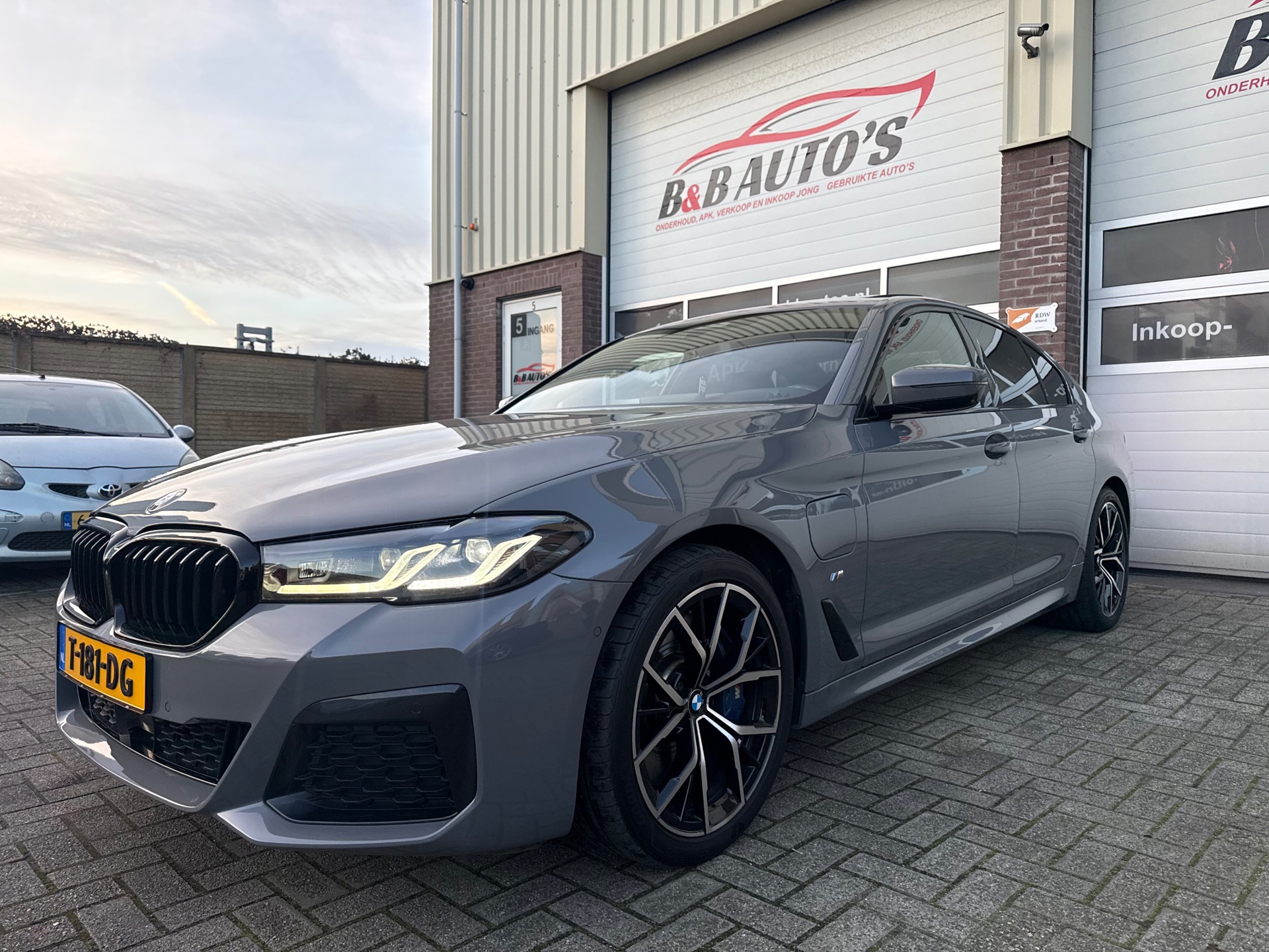 Foto van BMW 545e xDrive