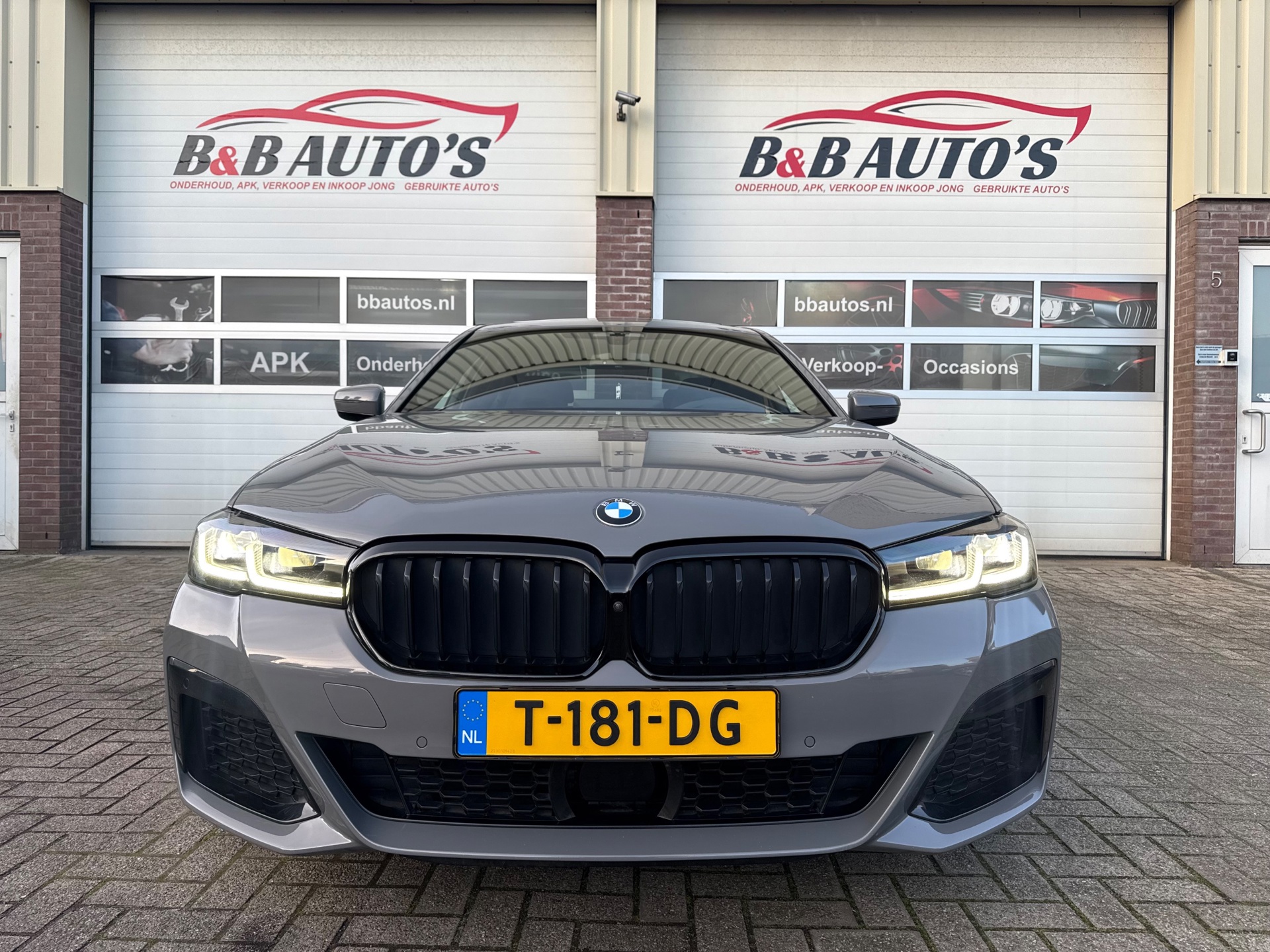 Foto van BMW 545e xDrive