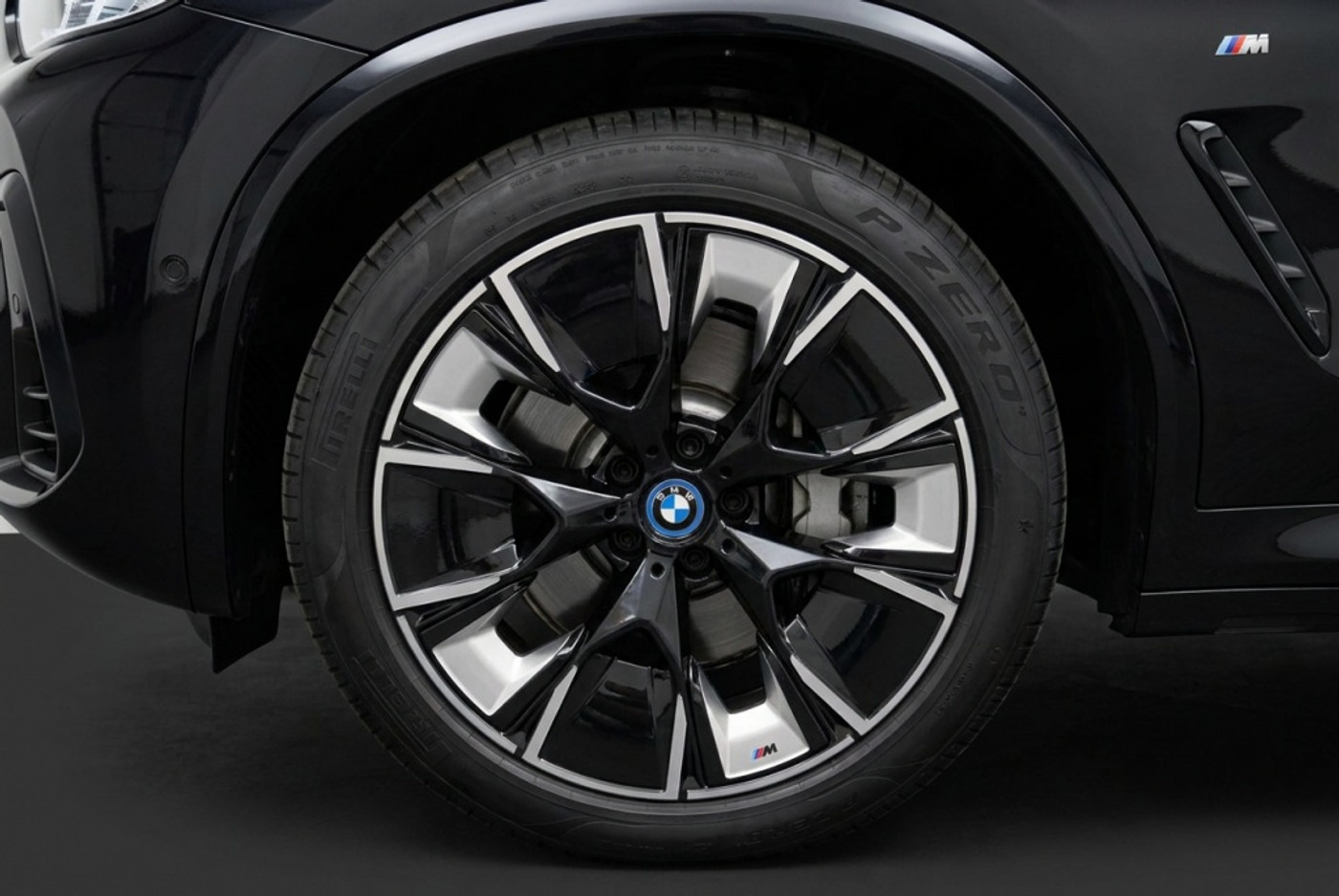 Foto van BMW Ix3