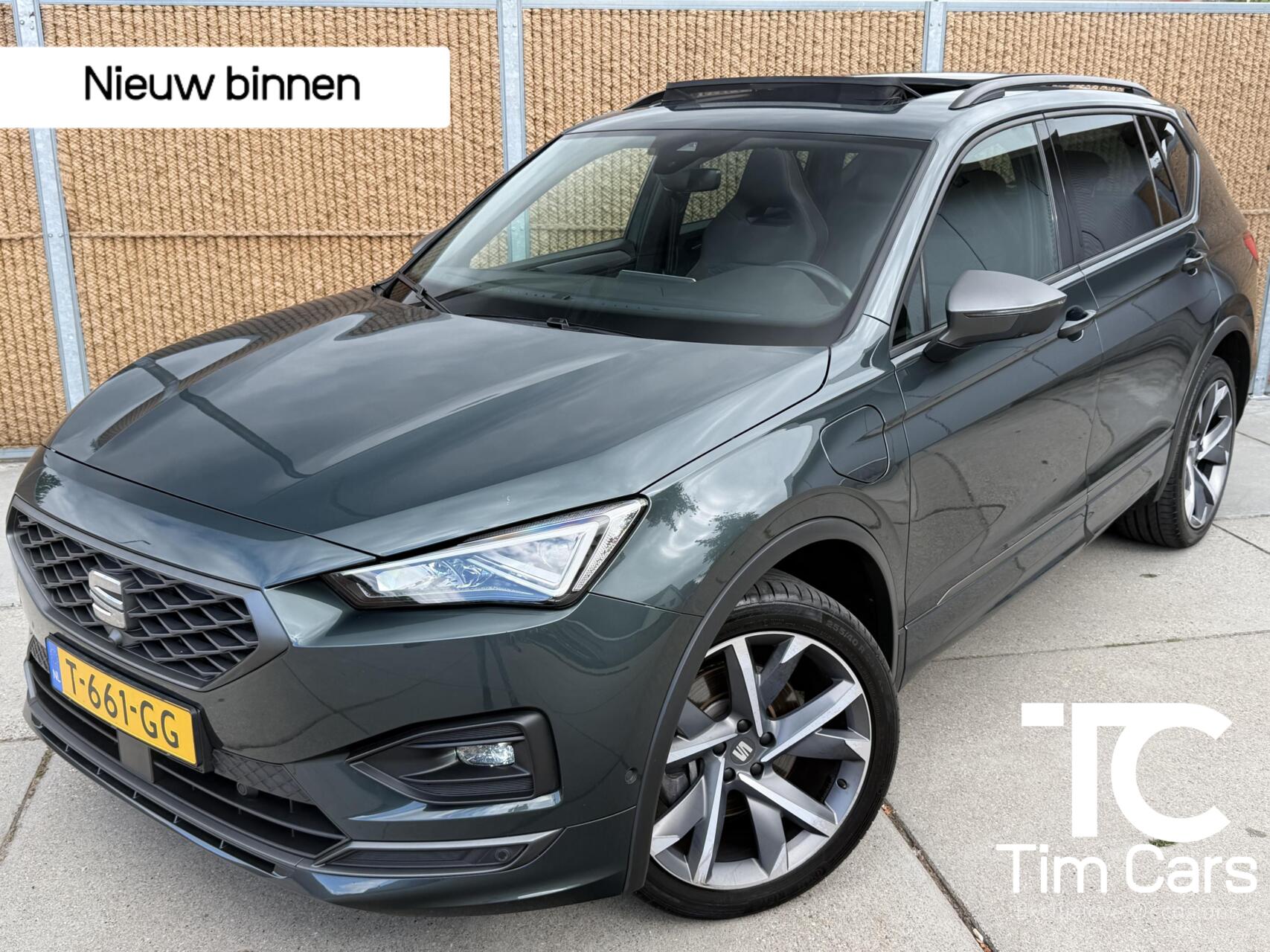 Seat Tarraco 1.4 TSI e-Hybrid PHEV FR Business Intense Panoramadak | 20 inch lichtmetalen velgen | Metaalkleur | Stuurwiel verwarmd | 360 graden camera | Apple CarPlay/Android Auto | Climate control | Adaptieve cruise control 2023 - voorkant