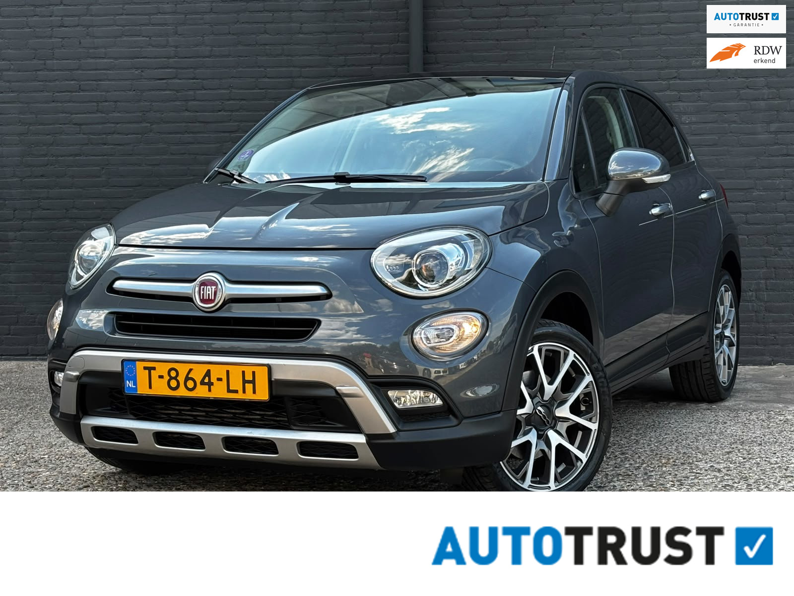 Fiat Fiat 500x 1.4 Turbo MultiAir CrossPlus PANO|KEYLESS|LEDER|NAVI|PDC|NWE APK 2017 - voorkant