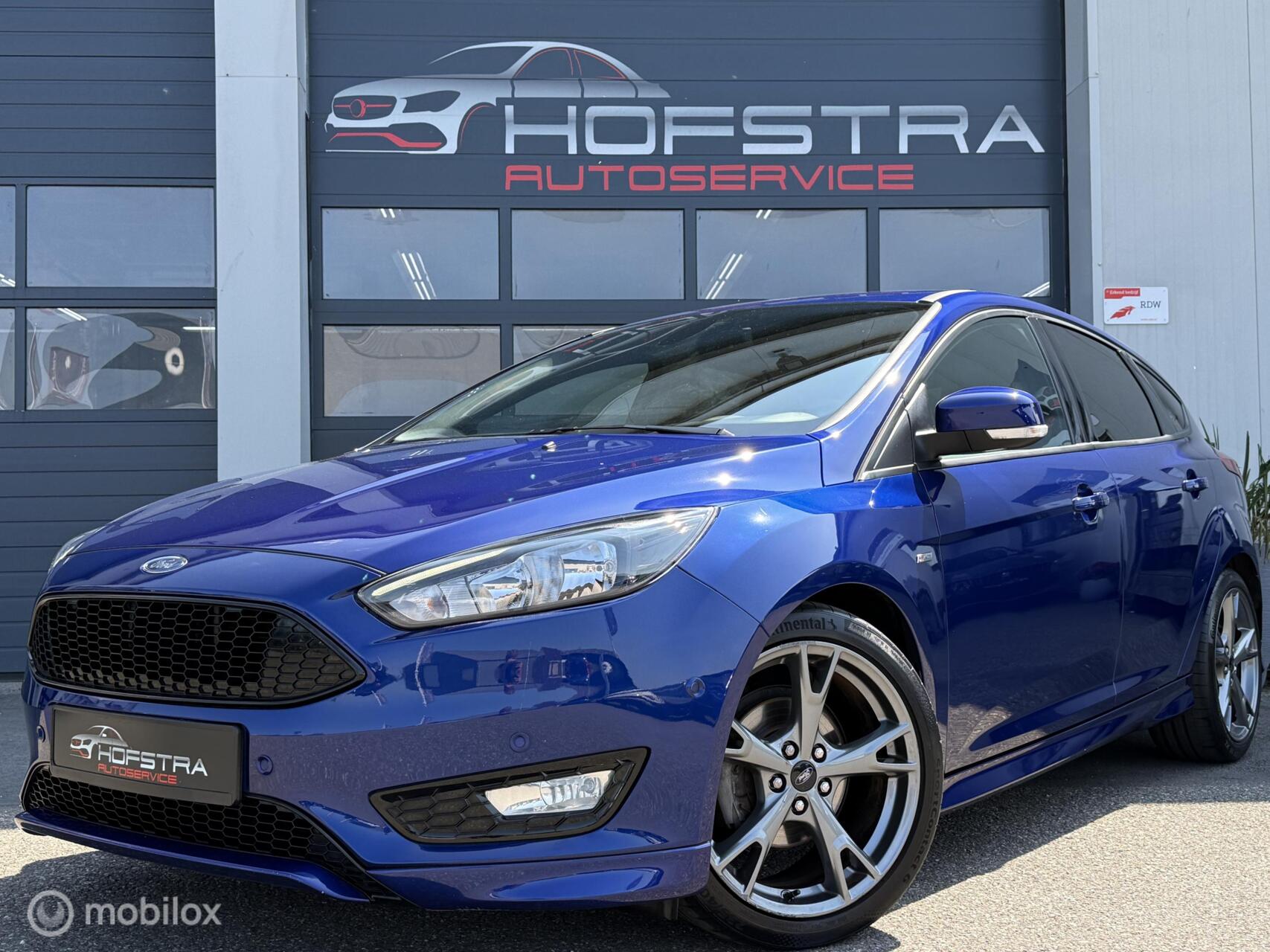 Ford Focus 1.0 EcoBoost ST Line Navi CarPlay 18-inch Clima 2018 - voorkant