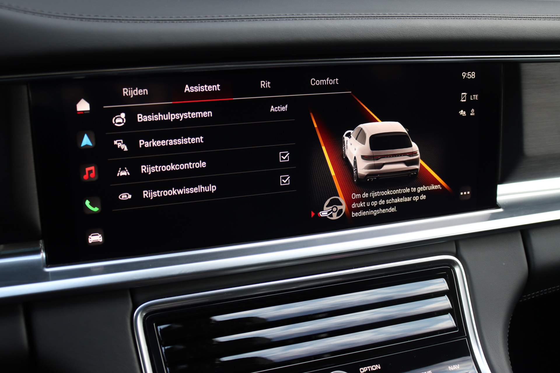 Foto van Porsche Panamera Turbo S E-hybrid