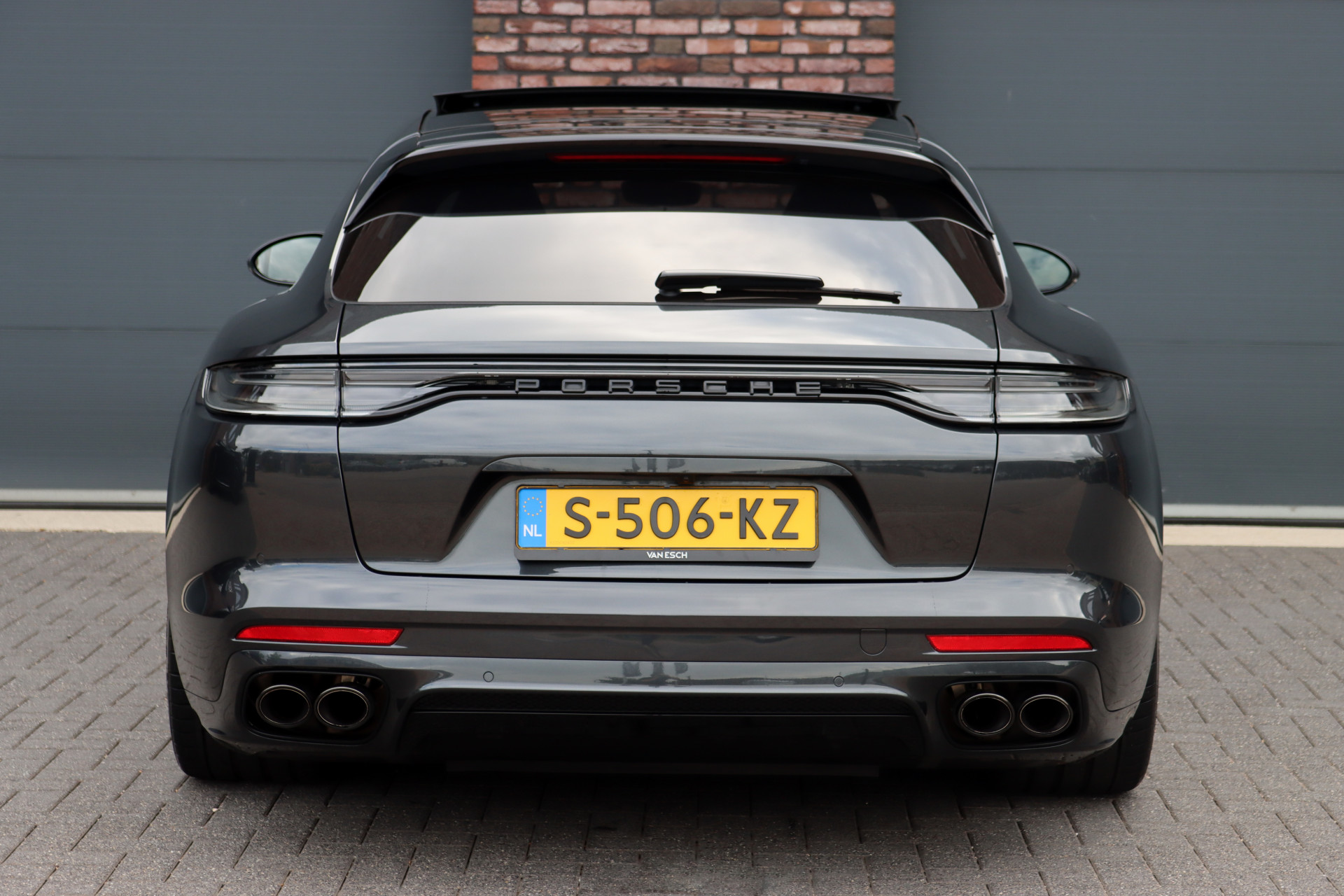 Foto van Porsche Panamera Turbo S E-hybrid