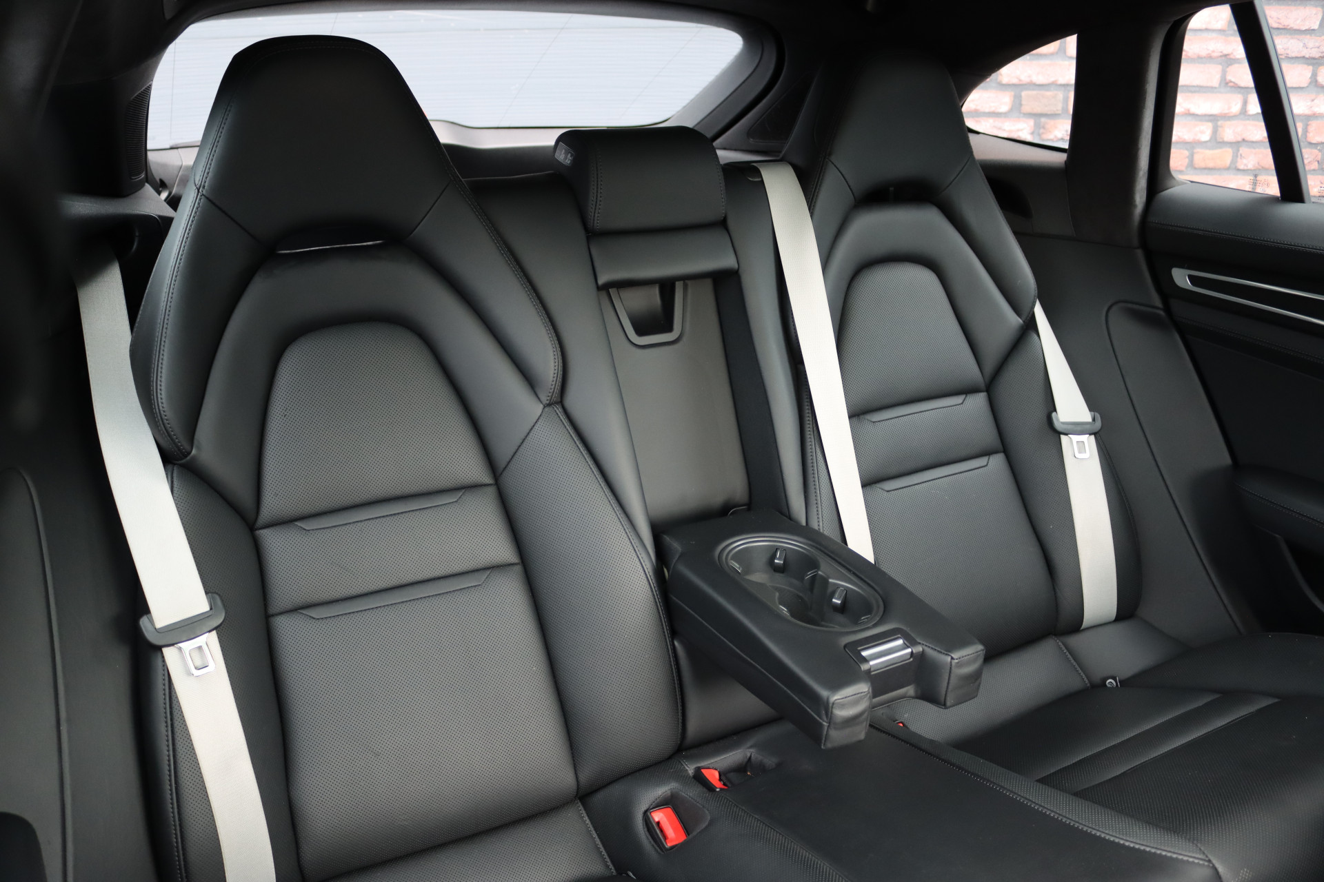 Foto van Porsche Panamera Turbo S E-hybrid