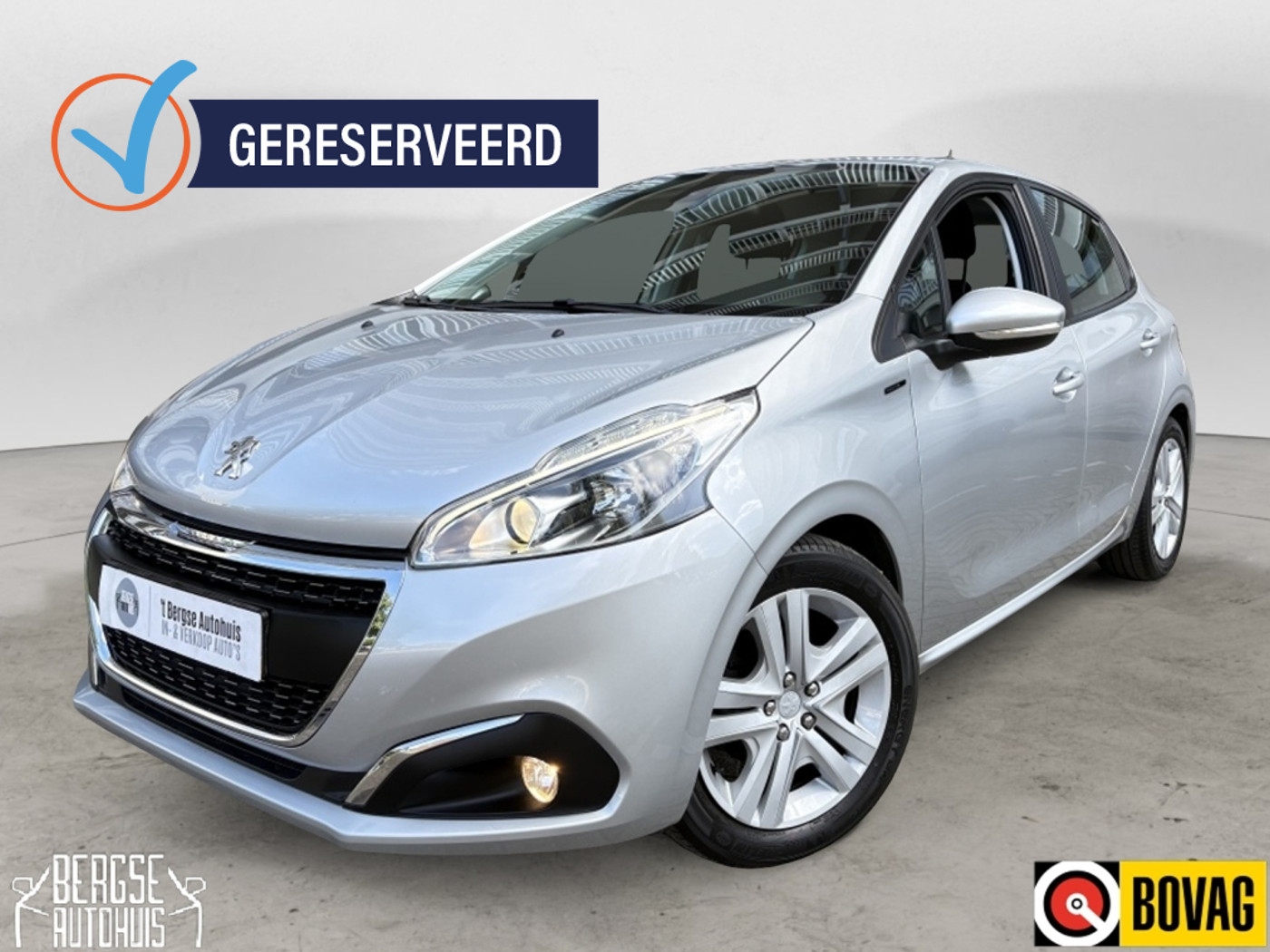 Peugeot 208 1.2 PureTech Carplay Airco Cruise Pdc 2018 - voorkant