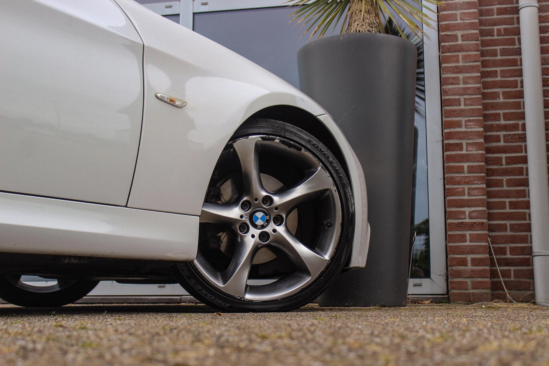Foto van BMW 325i