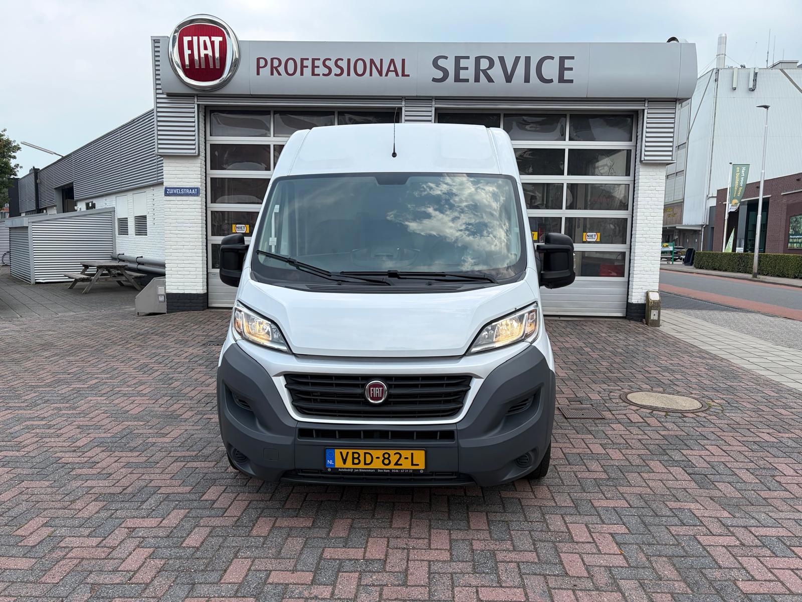 Fiat Fiat Ducato 35 2.3 MultiJet L2H2 2016 - voorkant