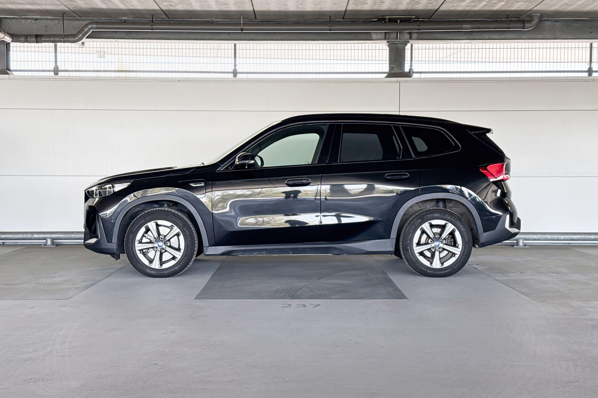 Foto van BMW X1 Xdrive30e